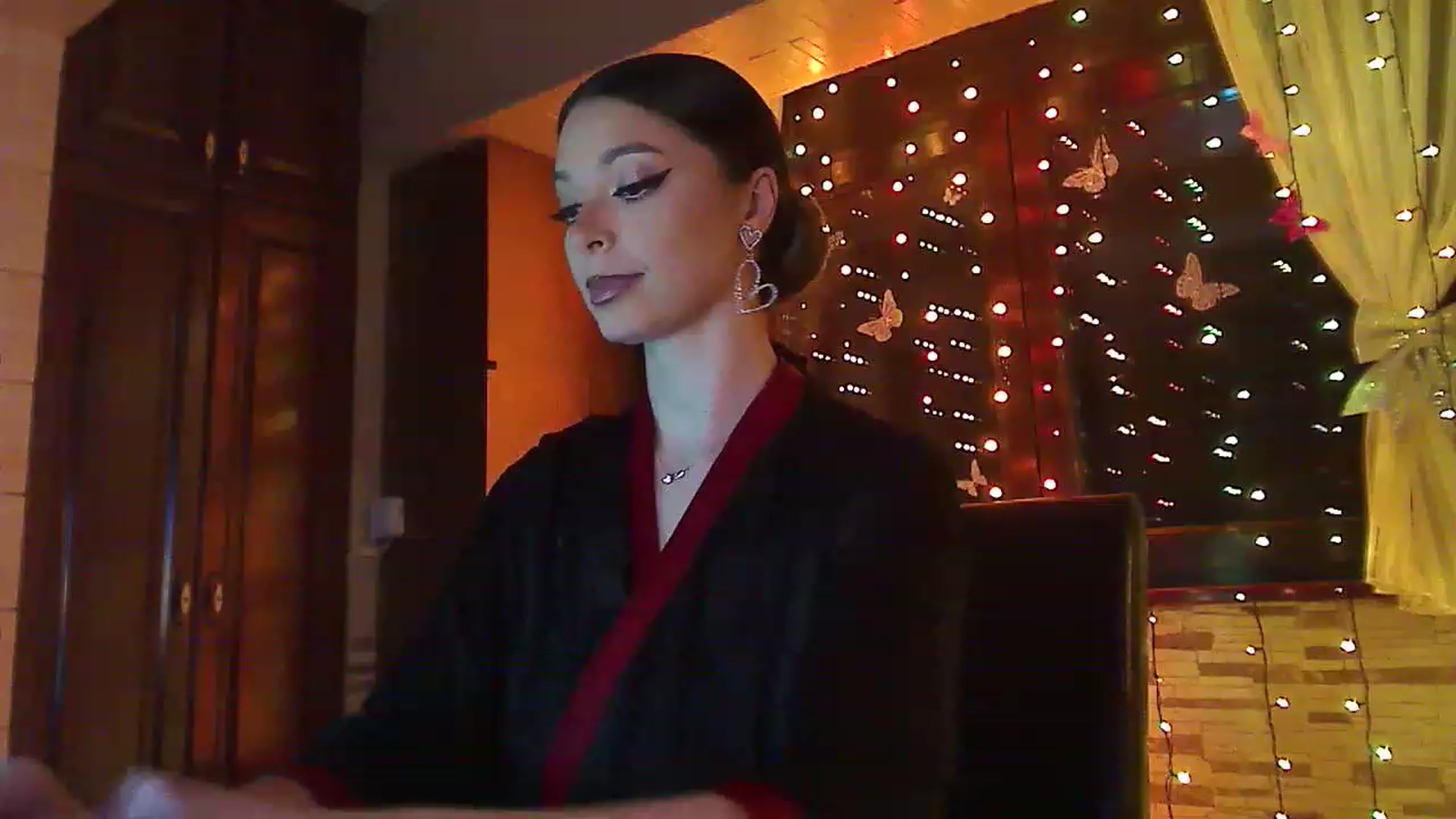 Gallery image thumbnail from No_bo_dy's myfreecams stream on, 04/23/2023, 23:37 image 11 of 20