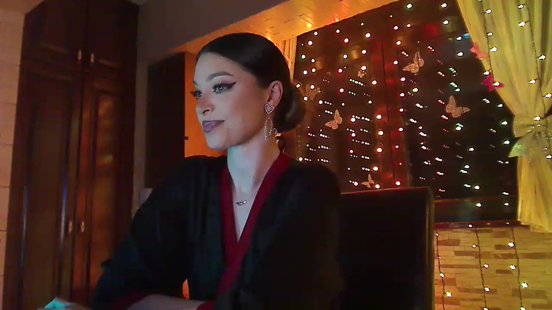 Gallery image thumbnail from No_bo_dy's myfreecams stream on, 04/23/2023, 23:37 image 2 of 20