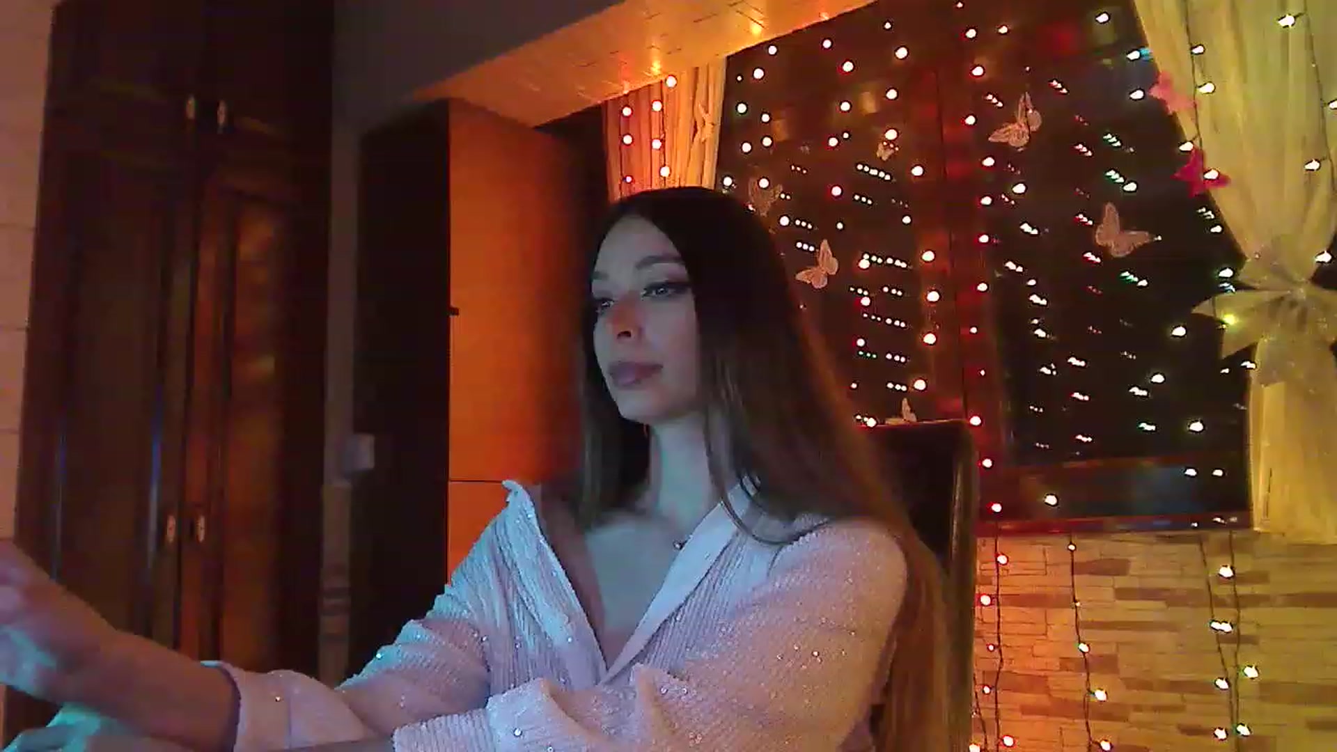 Gallery image thumbnail from No_bo_dy's myfreecams stream on, 04/25/2023, 01:21 image 8 of 20