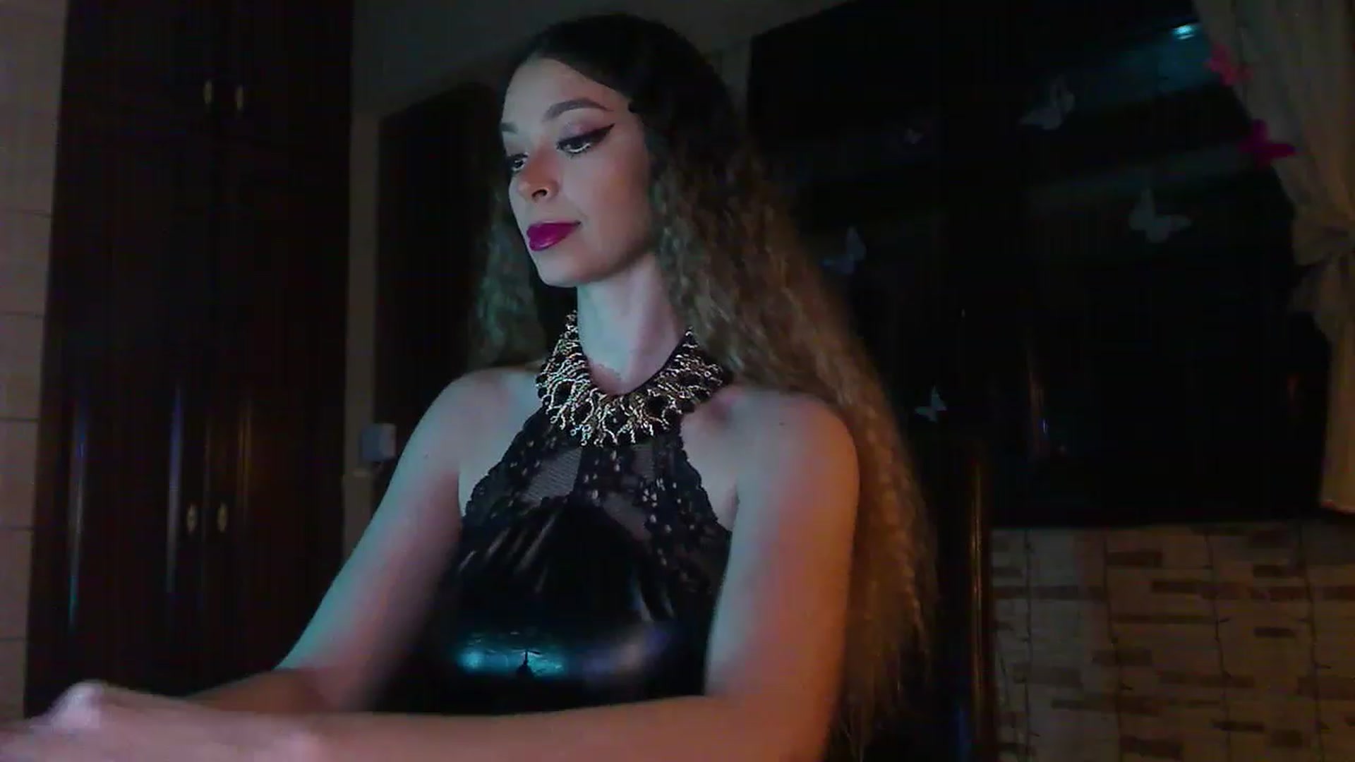 Gallery image thumbnail from No_bo_dy's myfreecams stream on, 04/25/2023, 23:42 image 15 of 20