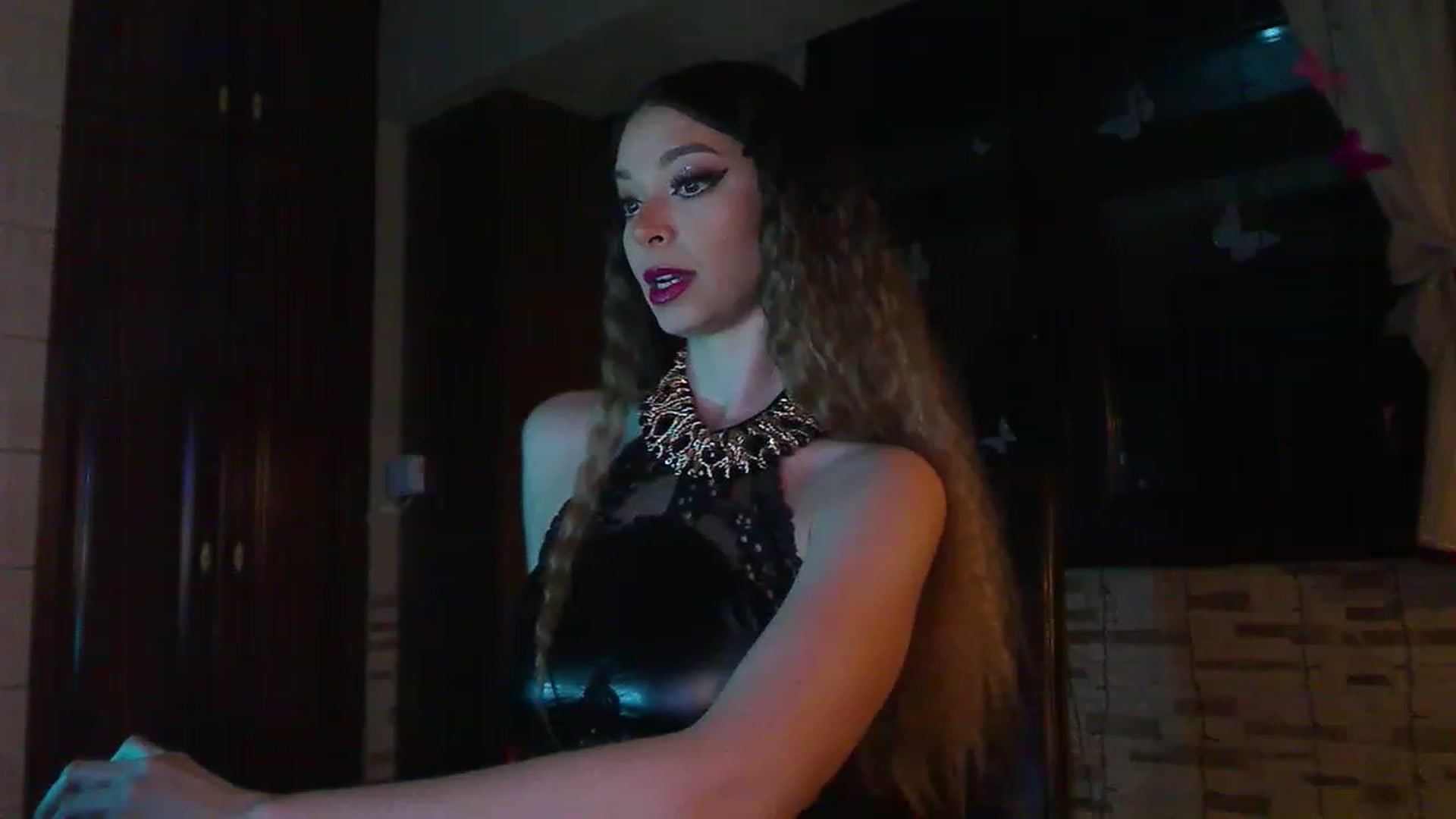 Gallery image thumbnail from No_bo_dy's myfreecams stream on, 04/25/2023, 23:42 image 10 of 20