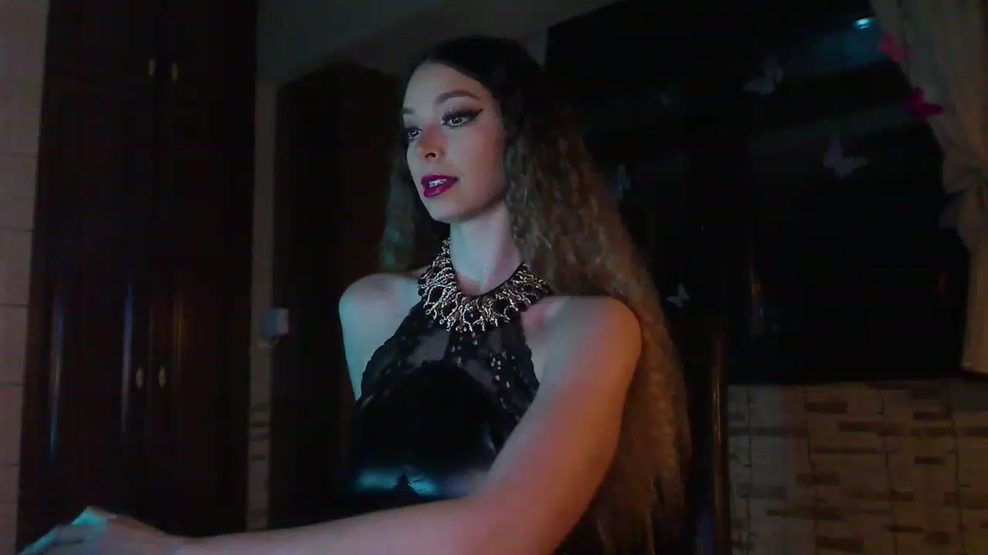Gallery image thumbnail from No_bo_dy's myfreecams stream on, 04/25/2023, 23:42 image 6 of 20