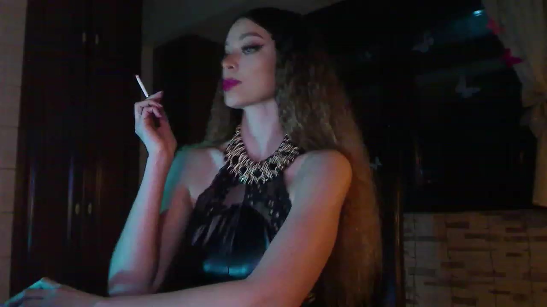 Gallery image thumbnail from No_bo_dy's myfreecams stream on, 04/25/2023, 23:42 image 2 of 20