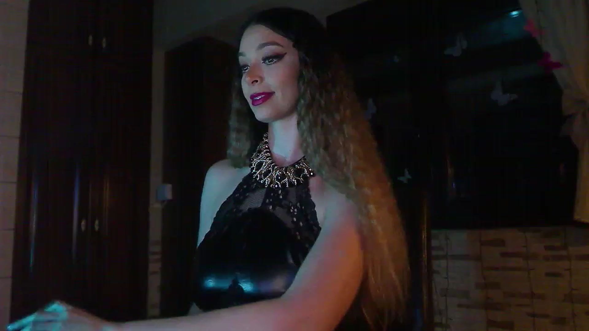 Gallery image thumbnail from No_bo_dy's myfreecams stream on, 04/25/2023, 23:42 image 17 of 20
