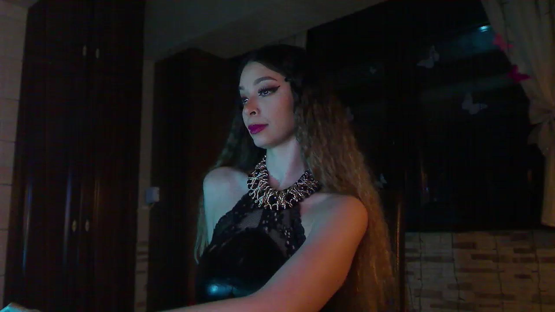Gallery image thumbnail from No_bo_dy's myfreecams stream on, 04/26/2023, 01:03 image 18 of 20