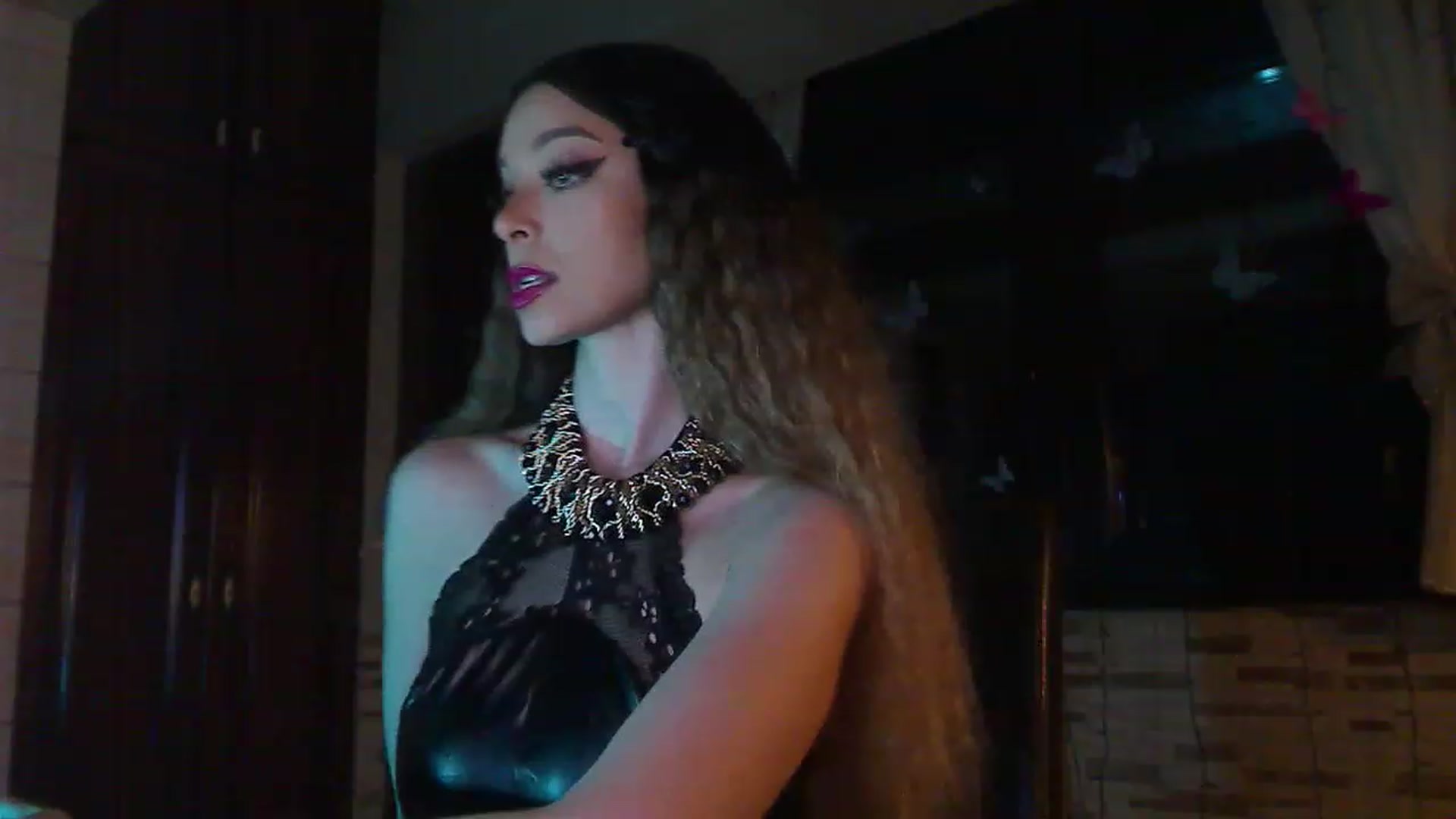 Gallery image thumbnail from No_bo_dy's myfreecams stream on, 04/26/2023, 01:03 image 15 of 20