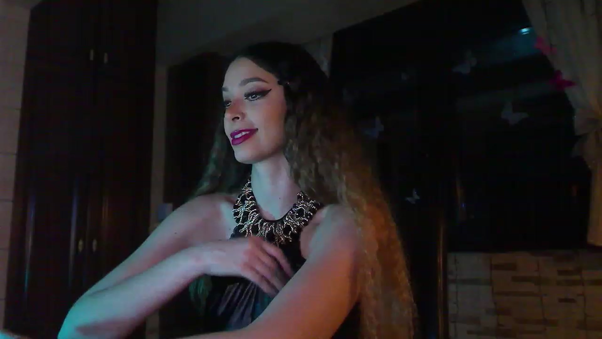 Gallery image thumbnail from No_bo_dy's myfreecams stream on, 04/26/2023, 01:03 image 10 of 20