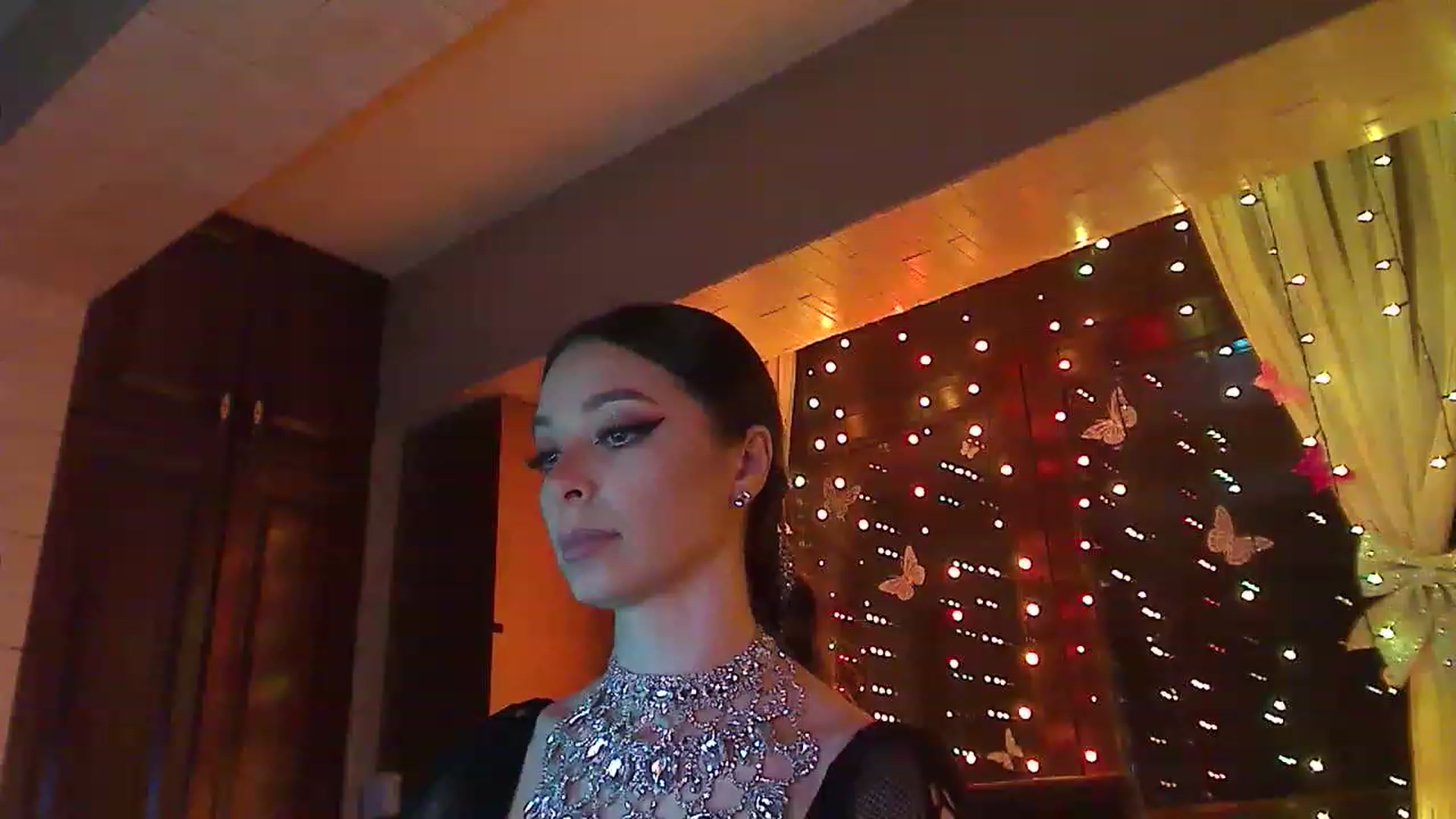Gallery image thumbnail from No_bo_dy's myfreecams stream on, 04/27/2023, 02:26 image 5 of 20