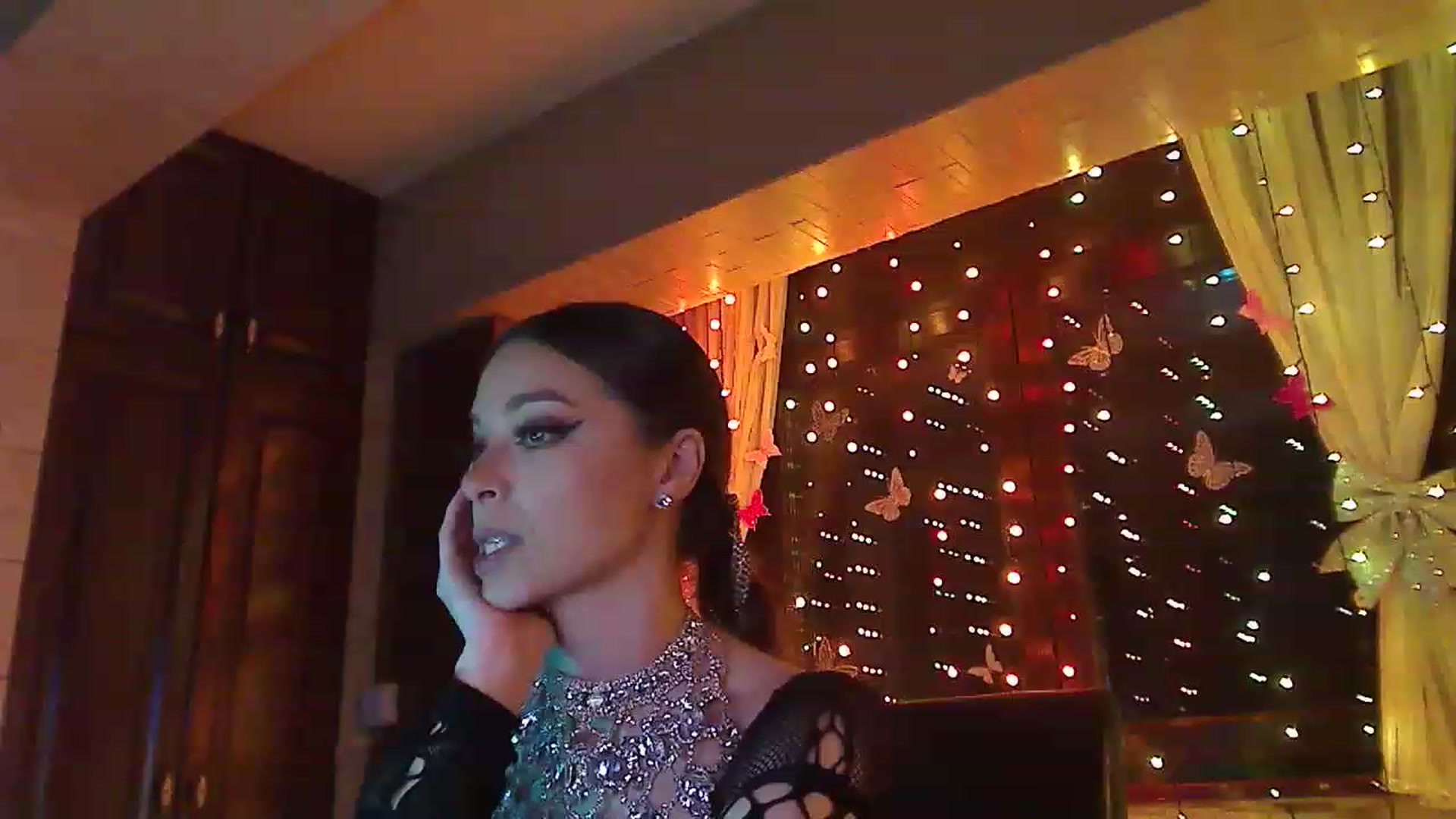 Gallery image thumbnail from No_bo_dy's myfreecams stream on, 04/27/2023, 02:26 image 7 of 20