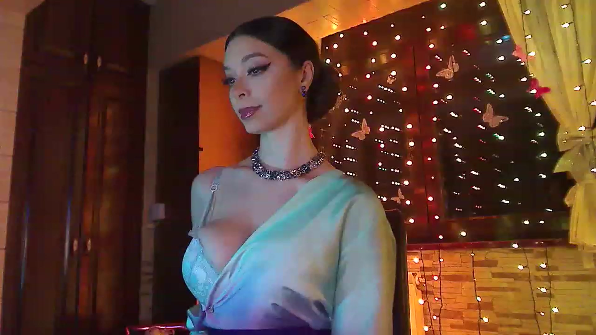 Gallery image thumbnail from No_bo_dy's myfreecams stream on, 04/29/2023, 23:50 image 6 of 20