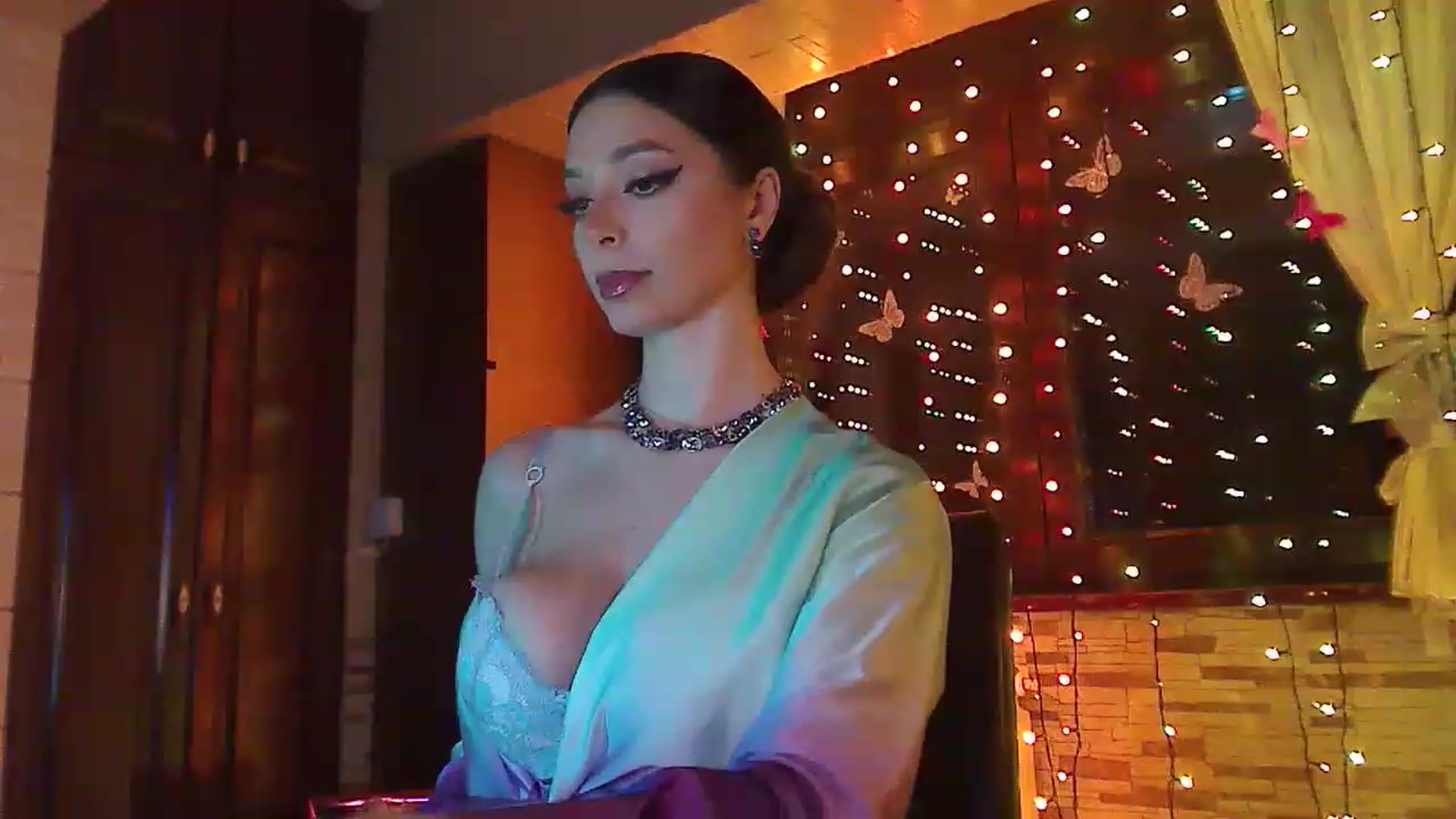 Gallery image thumbnail from No_bo_dy's myfreecams stream on, 04/29/2023, 23:50 image 15 of 20