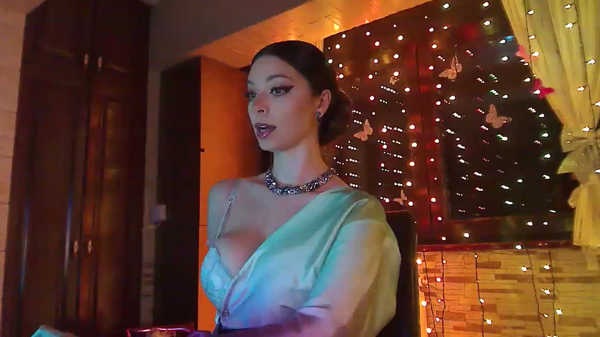 Gallery image thumbnail from No_bo_dy's myfreecams stream on, 04/29/2023, 23:50 image 9 of 20
