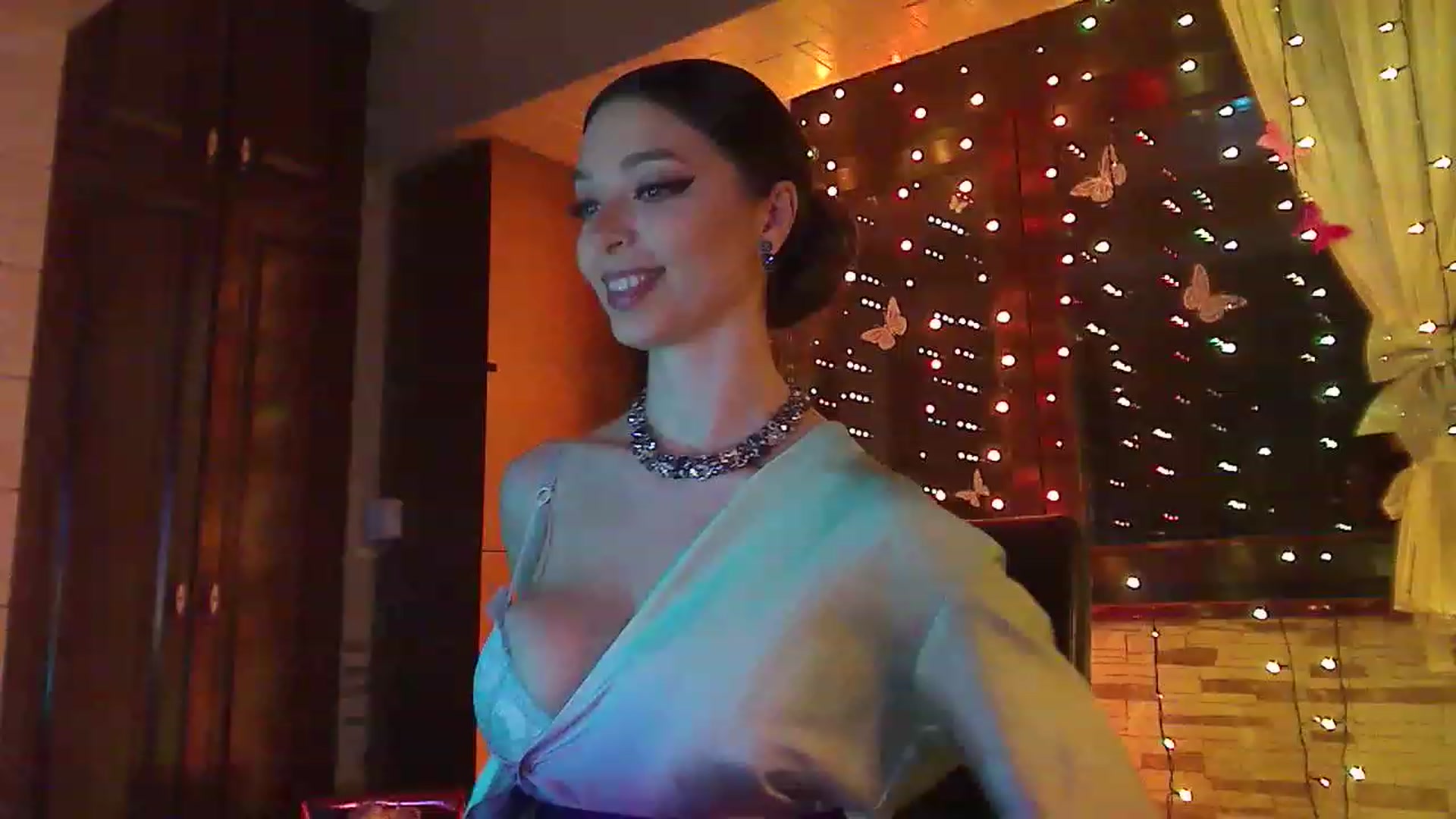 Gallery image thumbnail from No_bo_dy's myfreecams stream on, 04/30/2023, 02:21 image 1 of 20