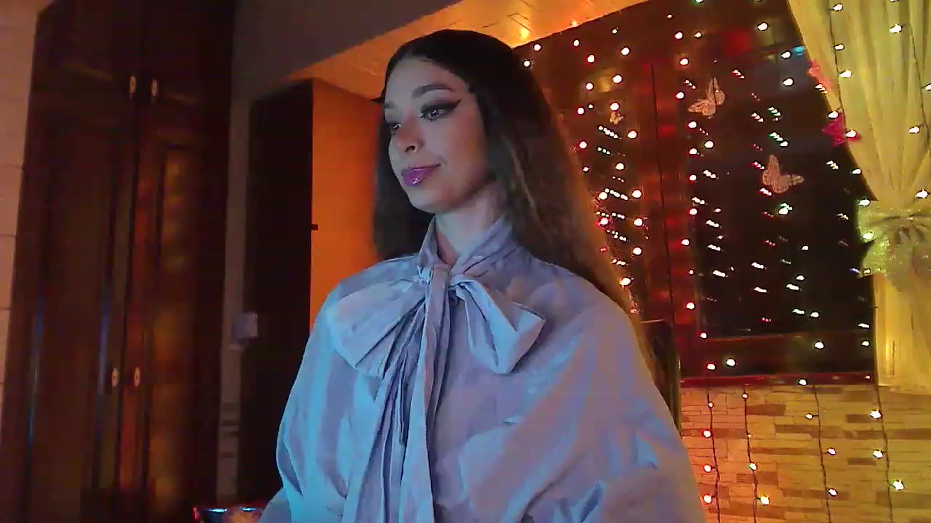 Gallery image thumbnail from No_bo_dy's myfreecams stream on, 05/03/2023, 01:42 image 1 of 20