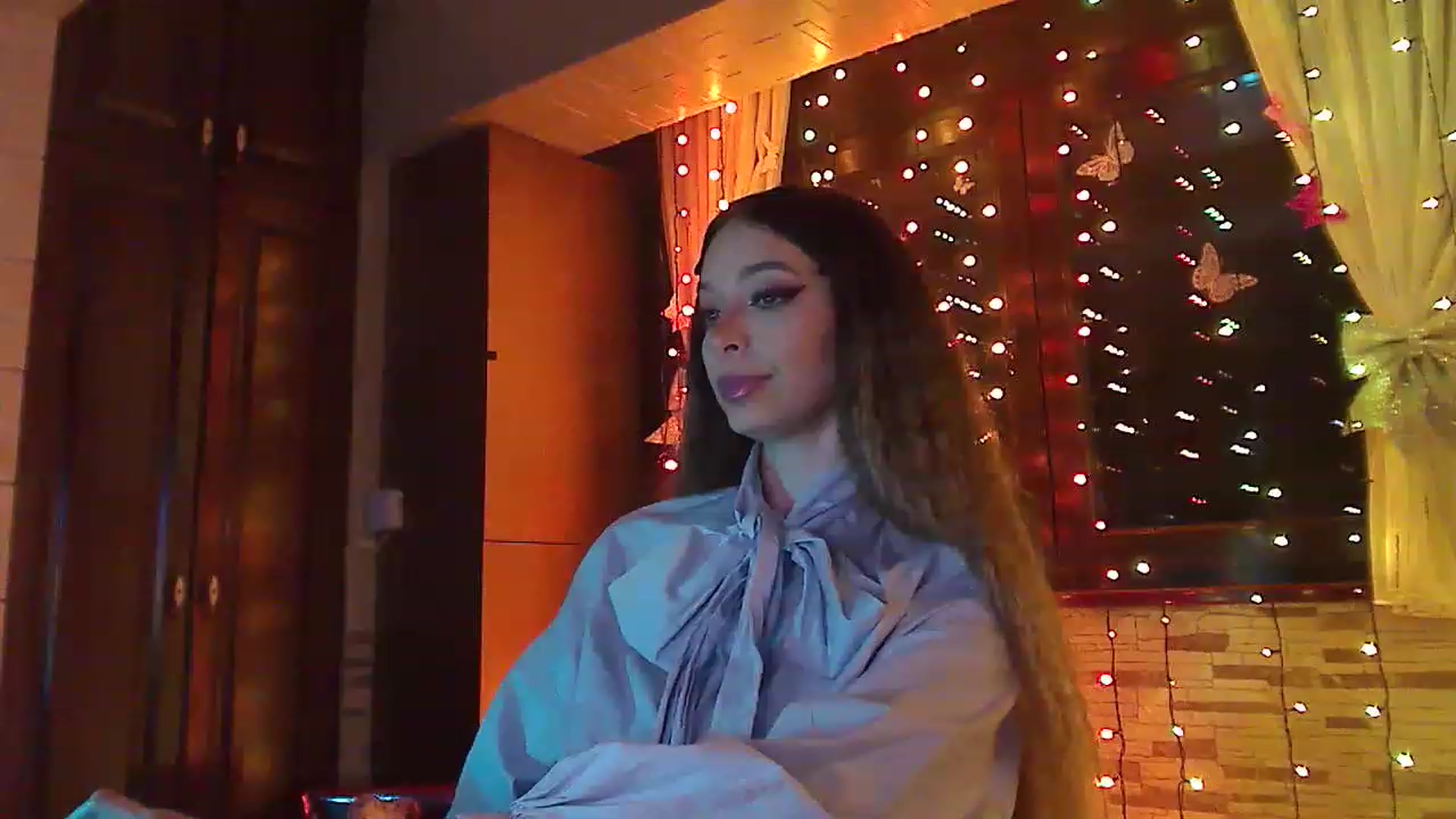 Gallery image thumbnail from No_bo_dy's myfreecams stream on, 05/03/2023, 01:42 image 8 of 20