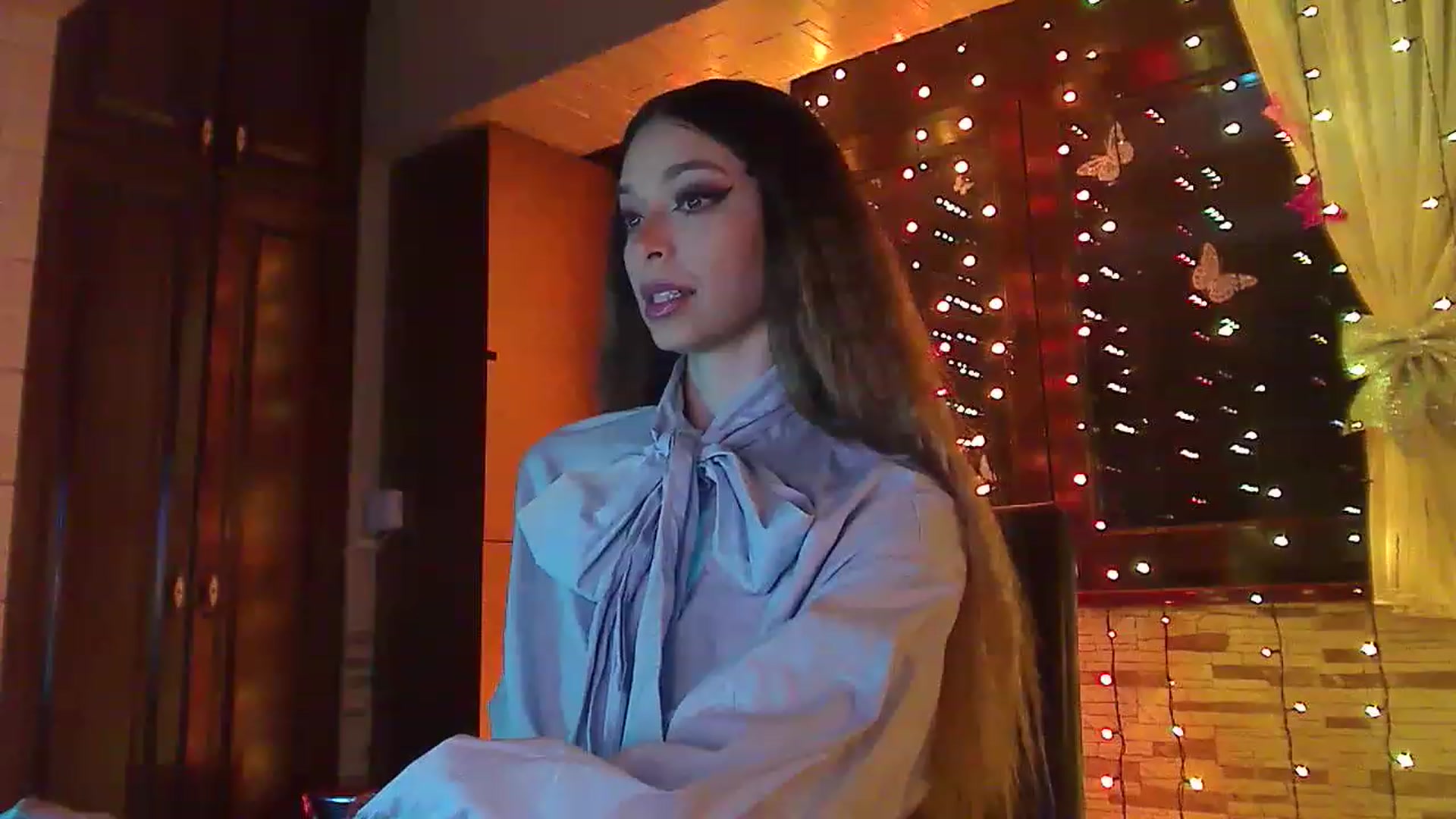 Gallery image thumbnail from No_bo_dy's myfreecams stream on, 05/03/2023, 01:42 image 6 of 20