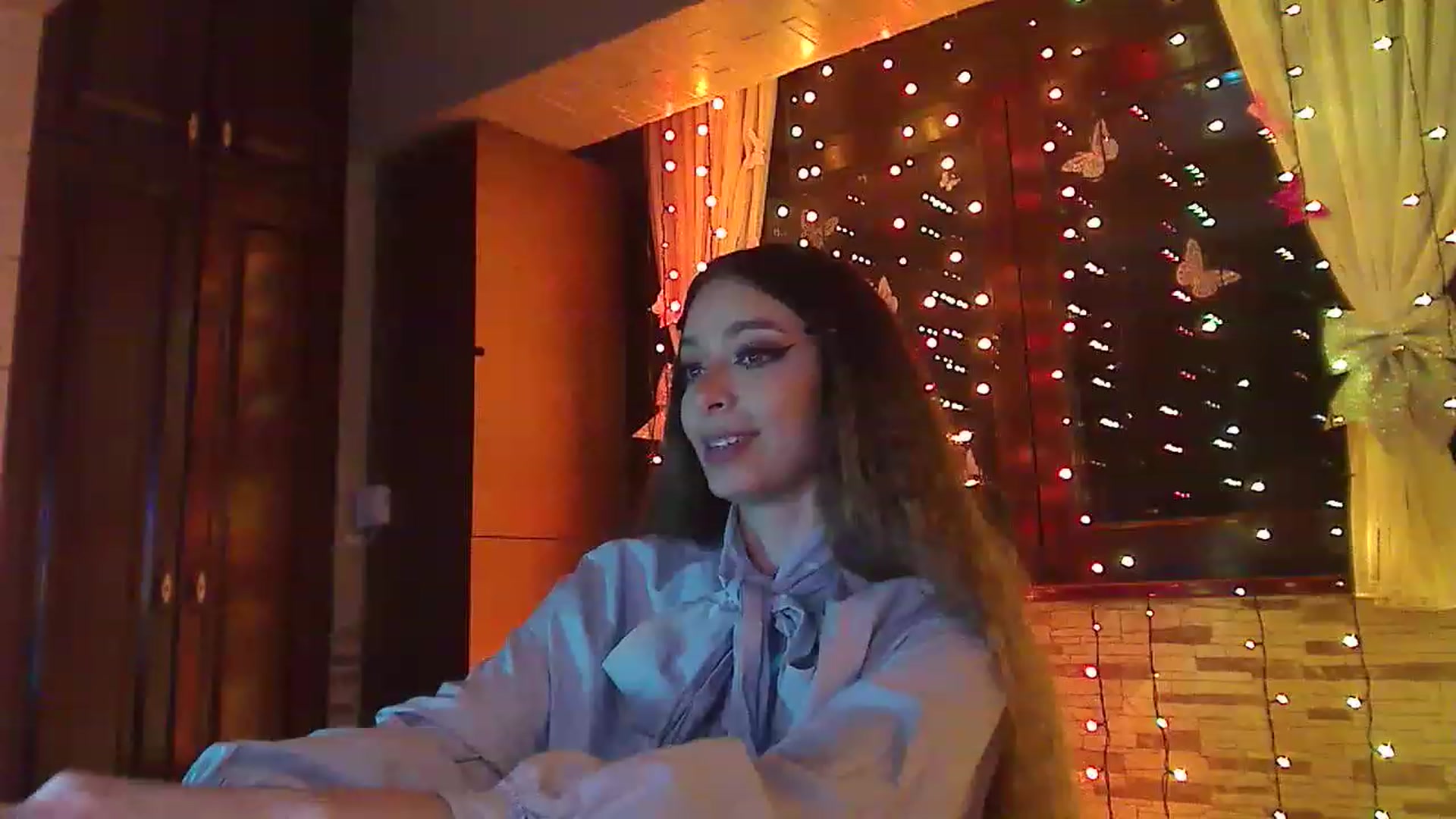 Gallery image thumbnail from No_bo_dy's myfreecams stream on, 05/03/2023, 02:09 image 10 of 20