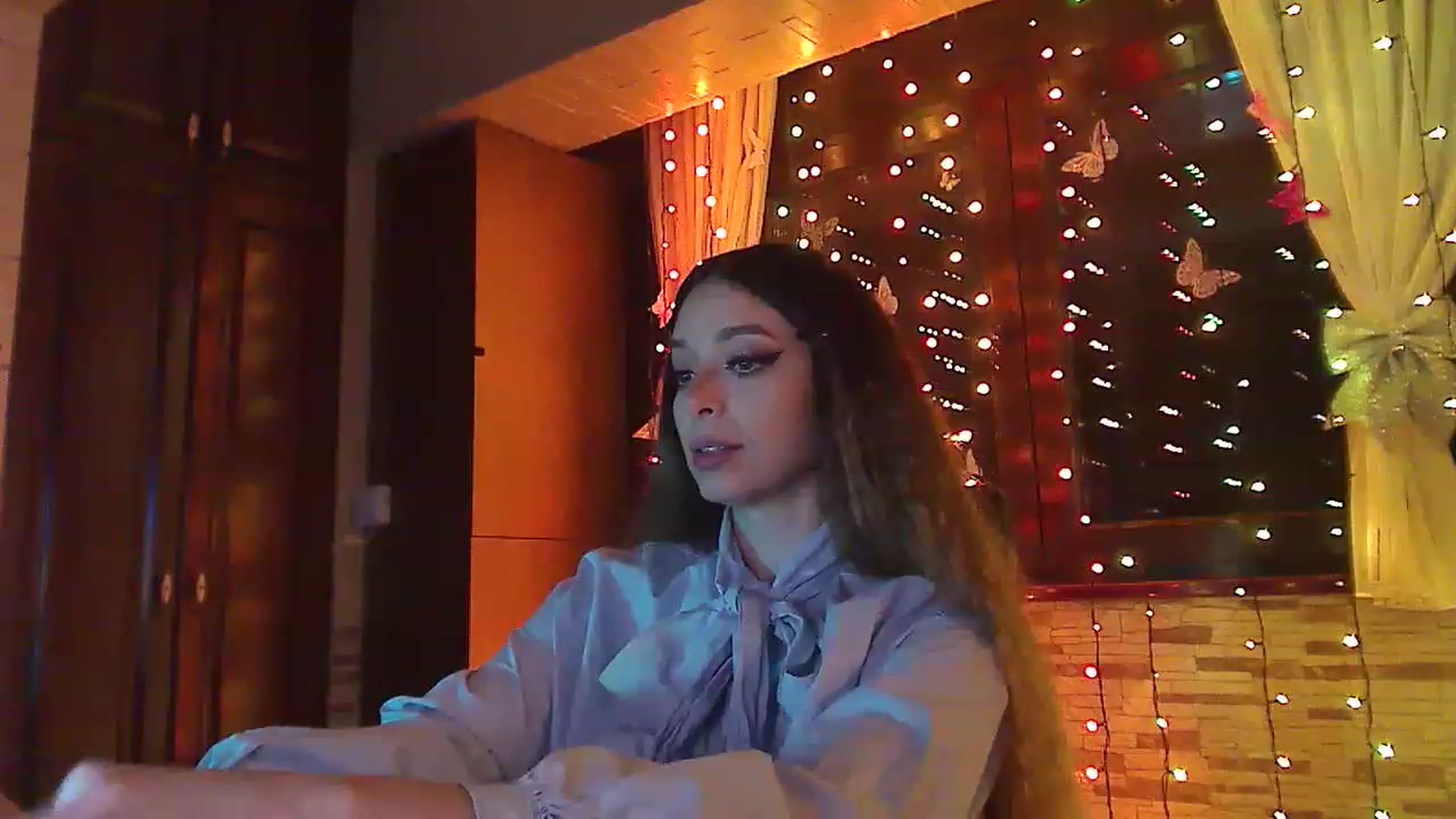 Gallery image thumbnail from No_bo_dy's myfreecams stream on, 05/03/2023, 02:09 image 9 of 20