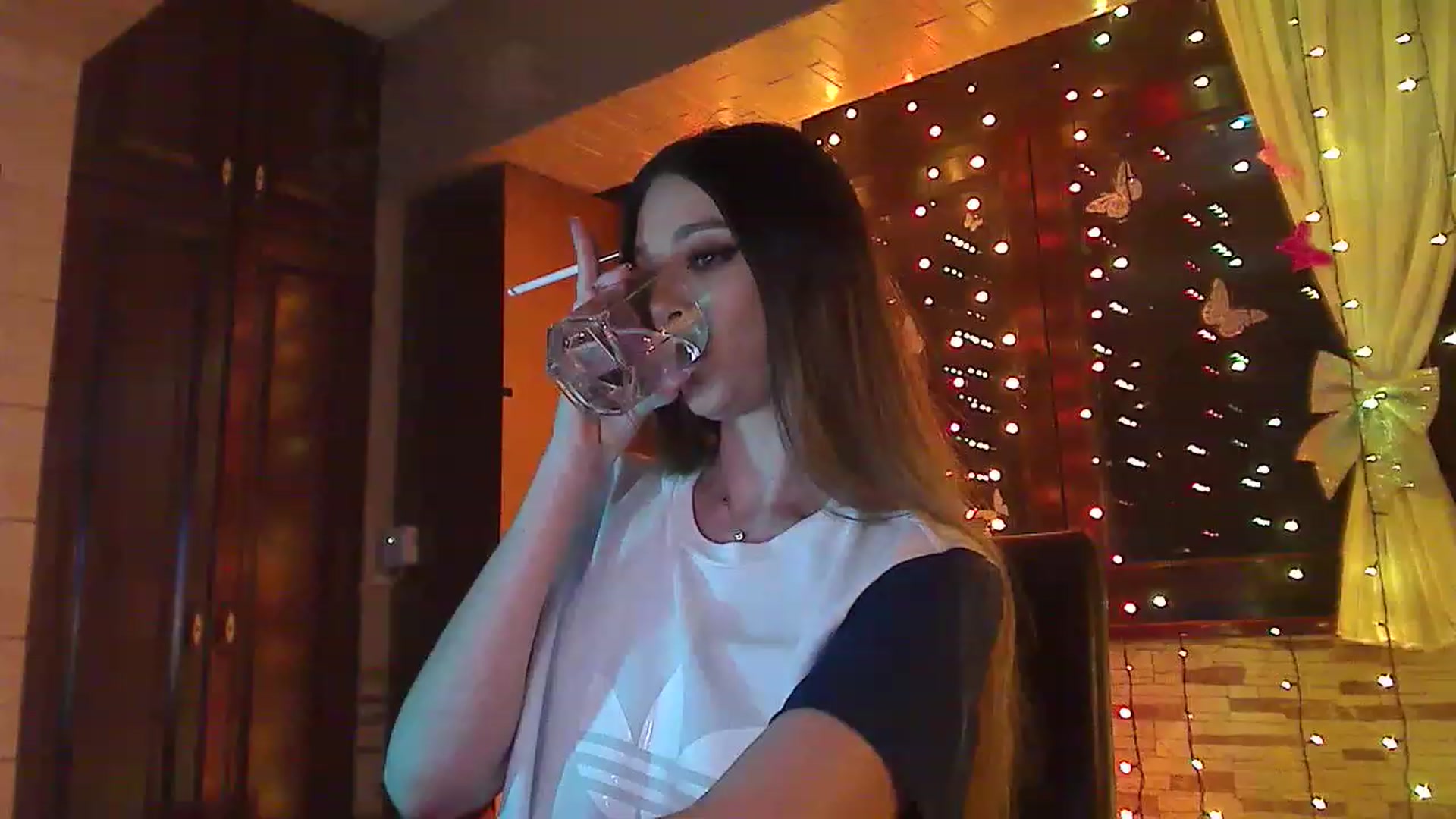 Gallery image thumbnail from No_bo_dy's myfreecams stream on, 05/06/2023, 23:07 image 9 of 20
