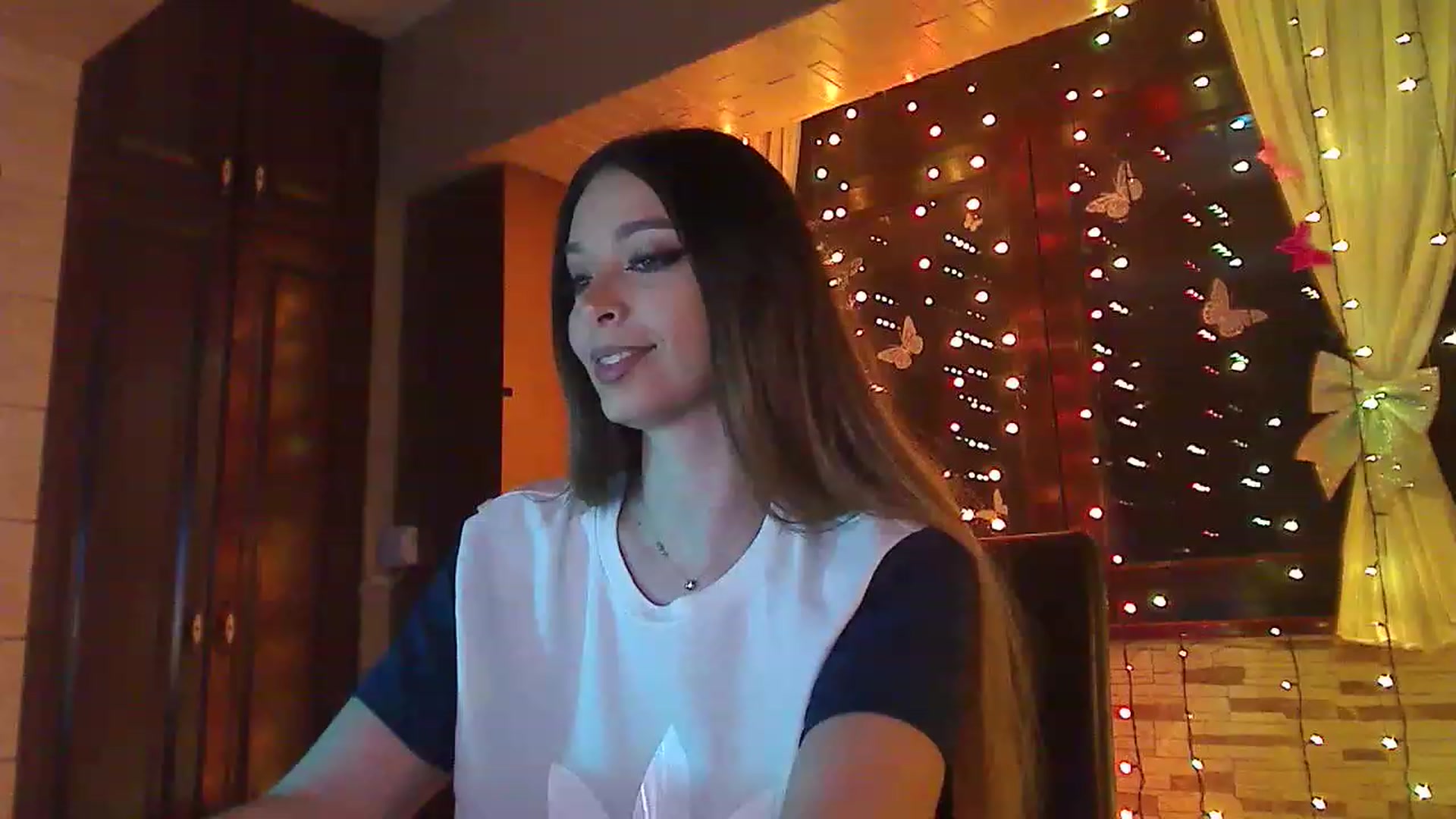 Gallery image thumbnail from No_bo_dy's myfreecams stream on, 05/06/2023, 23:07 image 10 of 20