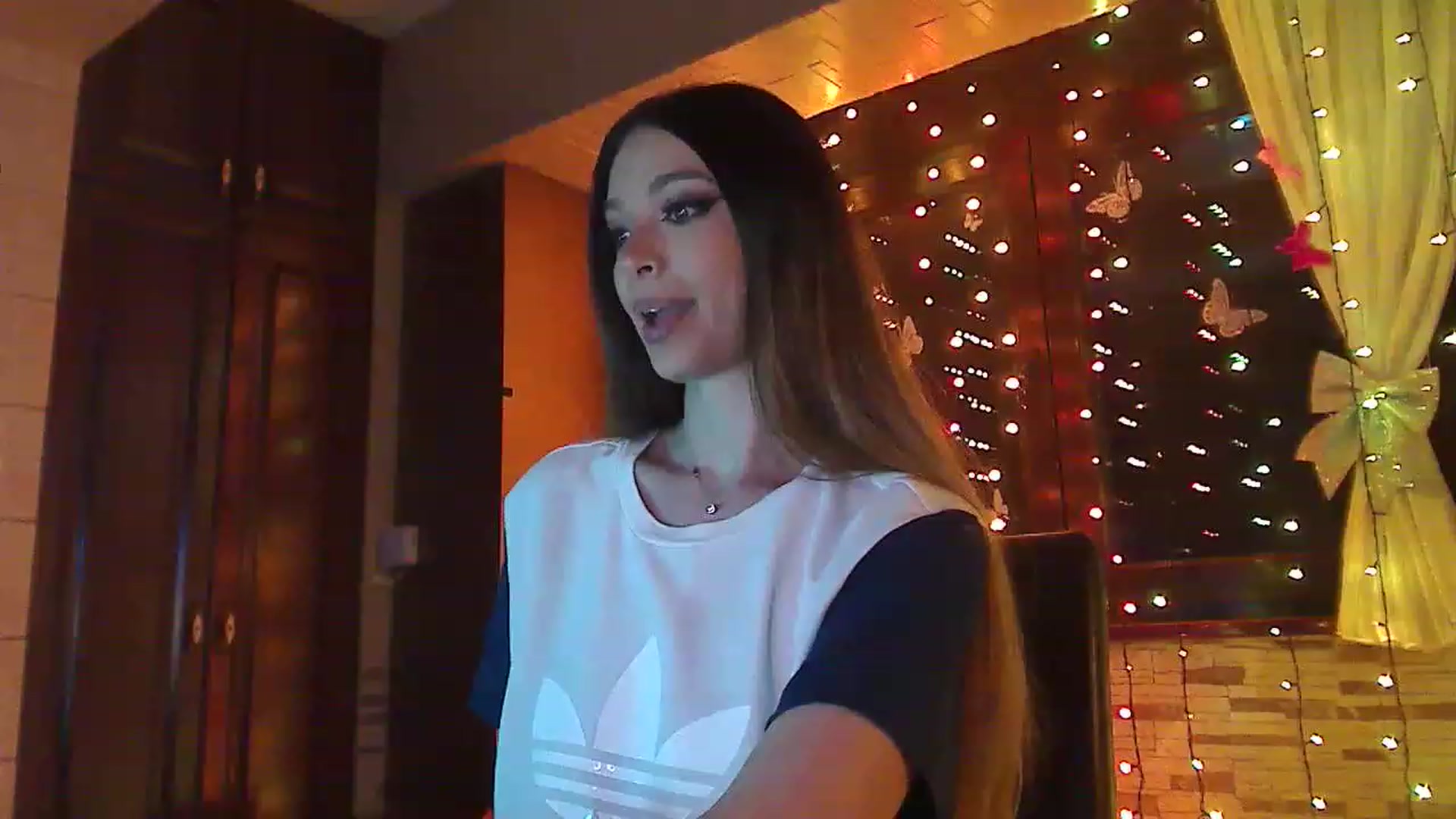 Gallery image thumbnail from No_bo_dy's myfreecams stream on, 05/06/2023, 23:07 image 2 of 20