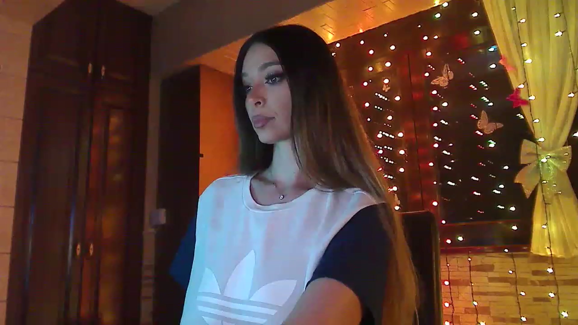 Gallery image thumbnail from No_bo_dy's myfreecams stream on, 05/06/2023, 23:07 image 6 of 20
