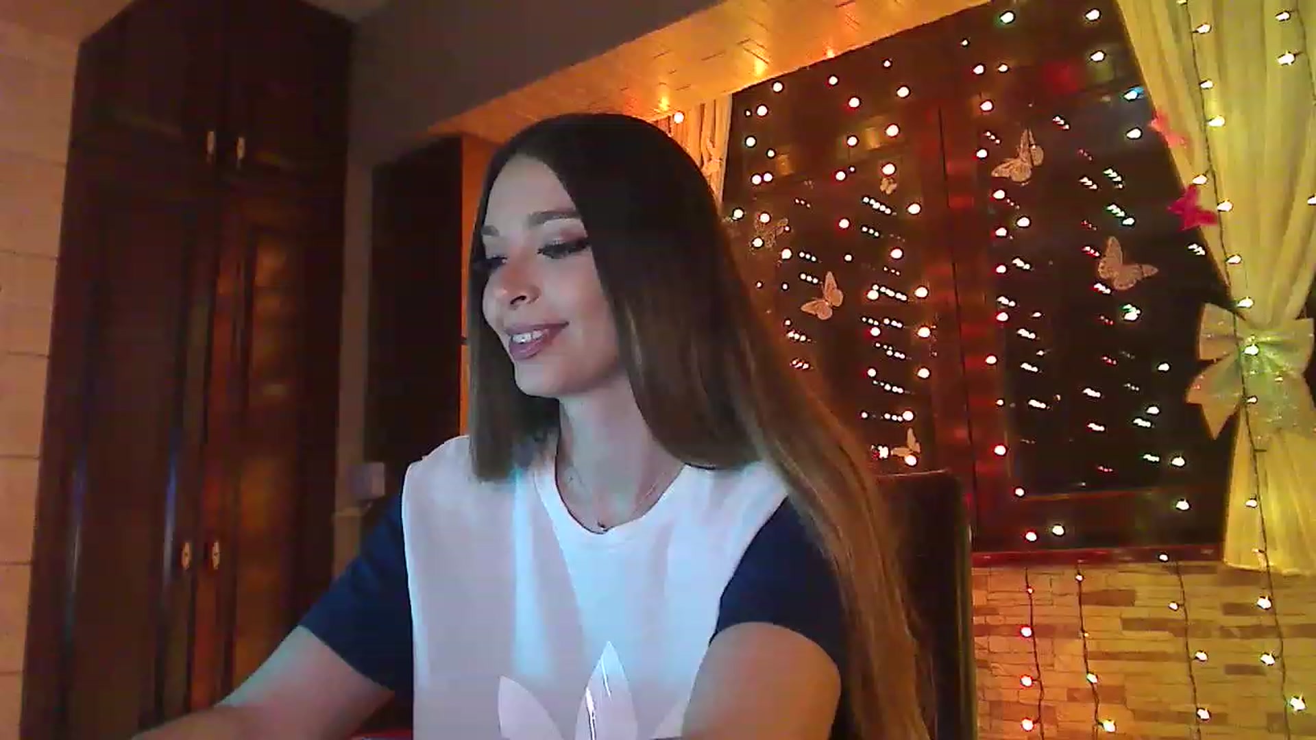 Gallery image thumbnail from No_bo_dy's myfreecams stream on, 05/07/2023, 02:00 image 5 of 20
