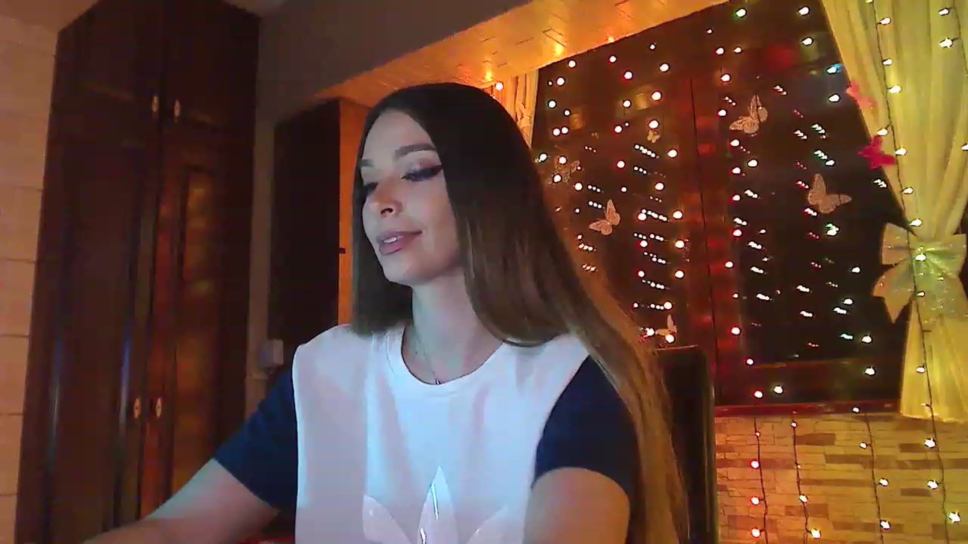 Gallery image thumbnail from No_bo_dy's myfreecams stream on, 05/07/2023, 02:00 image 8 of 20