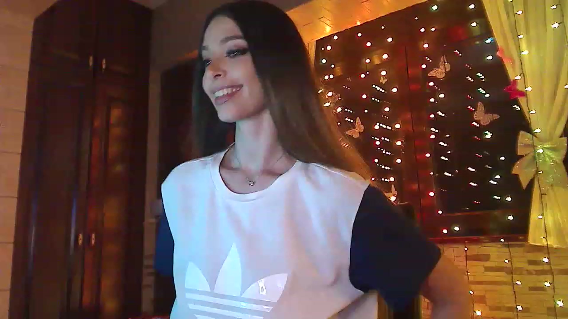 Gallery image thumbnail from No_bo_dy's myfreecams stream on, 05/07/2023, 02:00 image 11 of 20