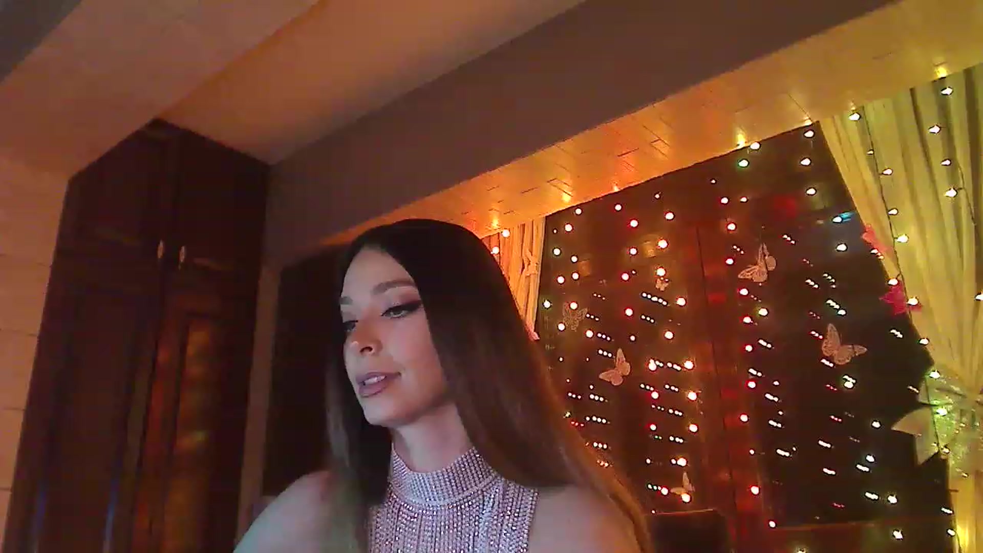 Gallery image thumbnail from No_bo_dy's myfreecams stream on, 05/10/2023, 03:04 image 1 of 20