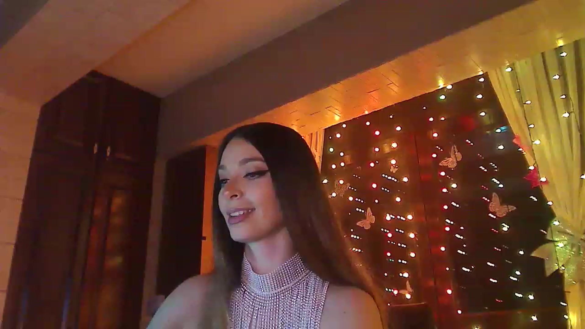 Gallery image thumbnail from No_bo_dy's myfreecams stream on, 05/10/2023, 03:04 image 3 of 20