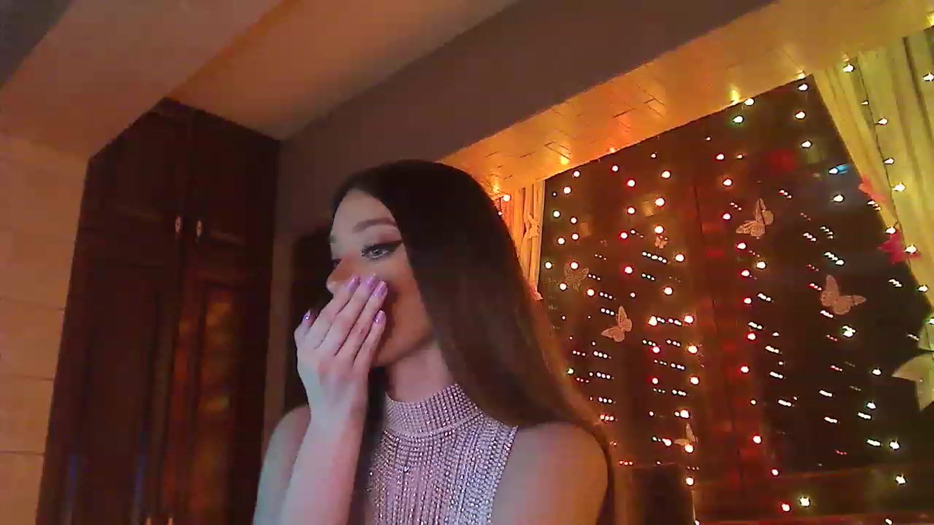 Gallery image thumbnail from No_bo_dy's myfreecams stream on, 05/10/2023, 03:04 image 17 of 20