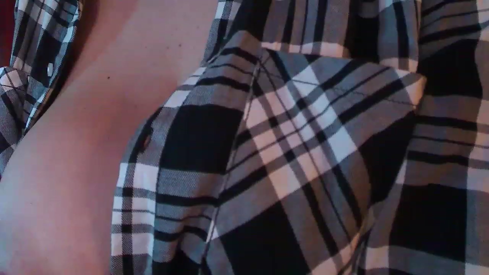 Gallery image thumbnail from No_bo_dy's myfreecams stream on, 06/14/2023, 02:25 image 17 of 20