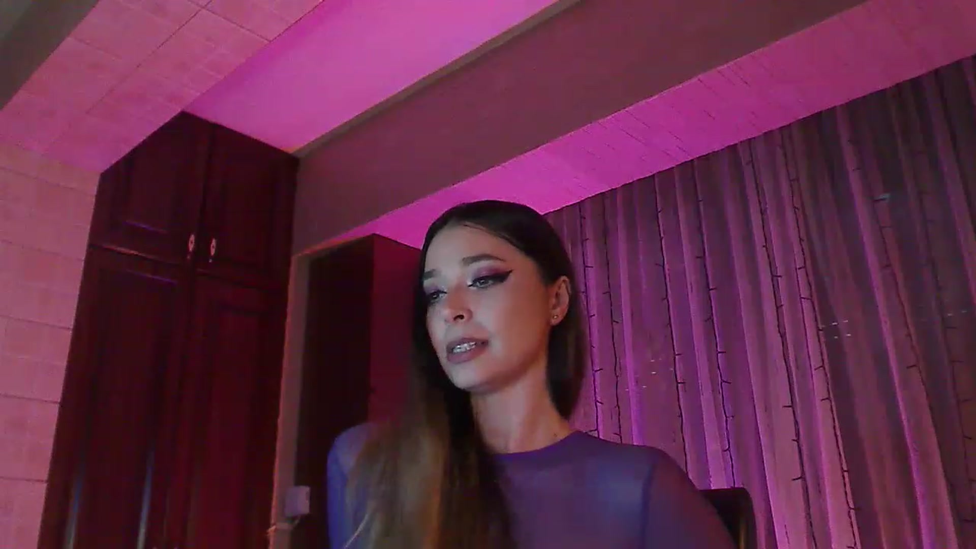 Gallery image thumbnail from No_bo_dy's myfreecams stream on, 06/18/2023, 02:17 image 19 of 20