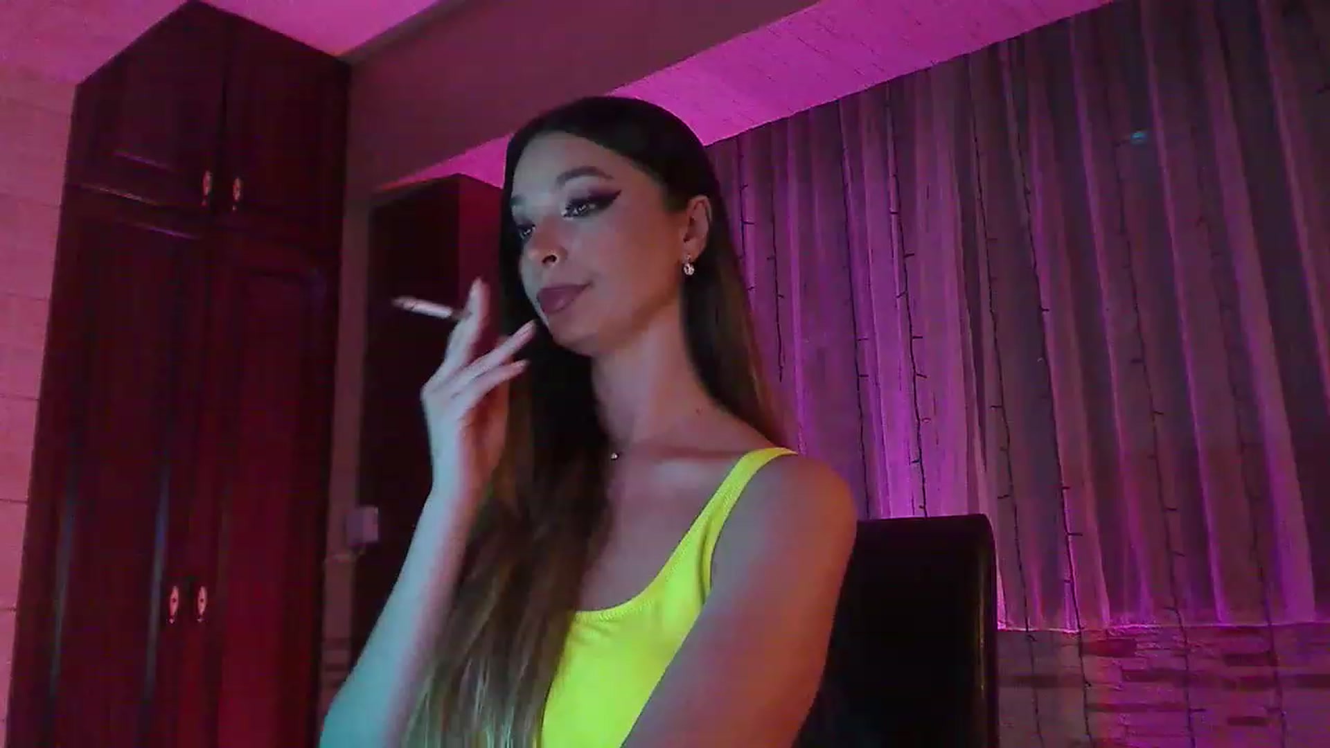 Gallery image thumbnail from No_bo_dy's myfreecams stream on, 06/18/2023, 23:12 image 13 of 20