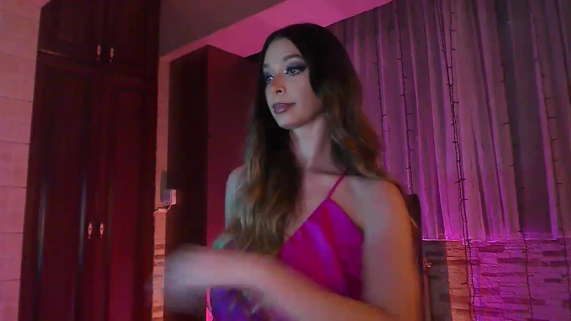 Gallery image thumbnail from No_bo_dy's myfreecams stream on, 06/24/2023, 23:45 image 11 of 20
