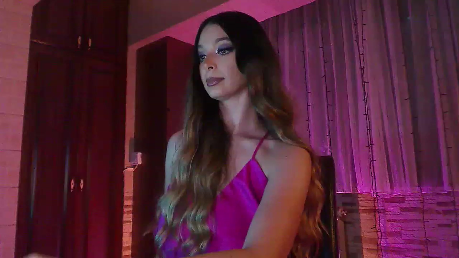 Gallery image thumbnail from No_bo_dy's myfreecams stream on, 06/24/2023, 23:45 image 14 of 20