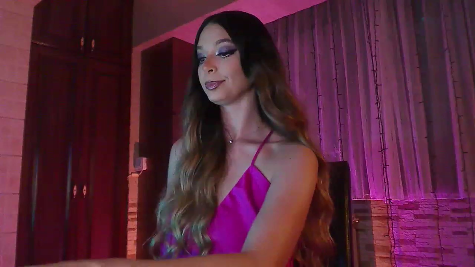 Gallery image thumbnail from No_bo_dy's myfreecams stream on, 06/24/2023, 23:45 image 2 of 20