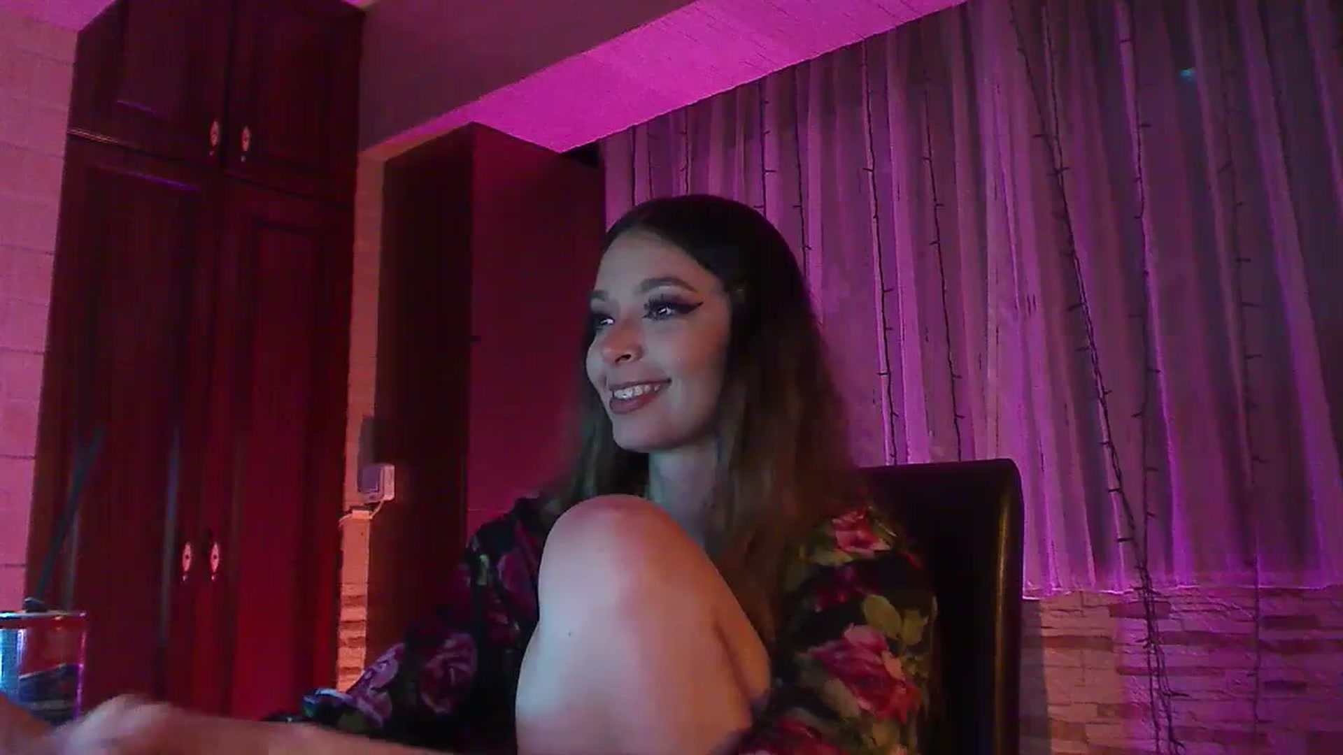 Gallery image thumbnail from No_bo_dy's myfreecams stream on, 07/06/2023, 02:01 image 16 of 20
