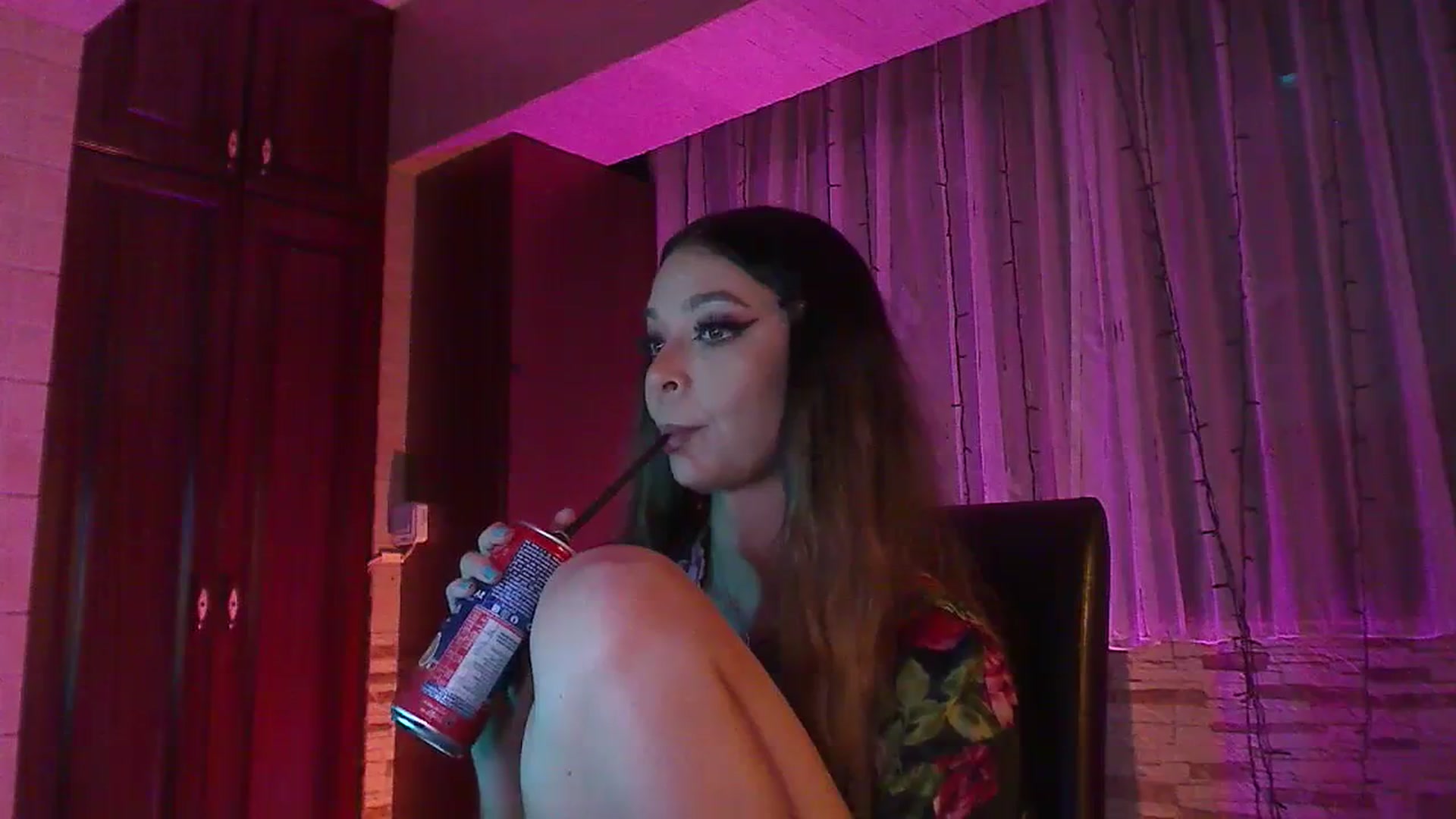 Gallery image thumbnail from No_bo_dy's myfreecams stream on, 07/06/2023, 02:01 image 14 of 20