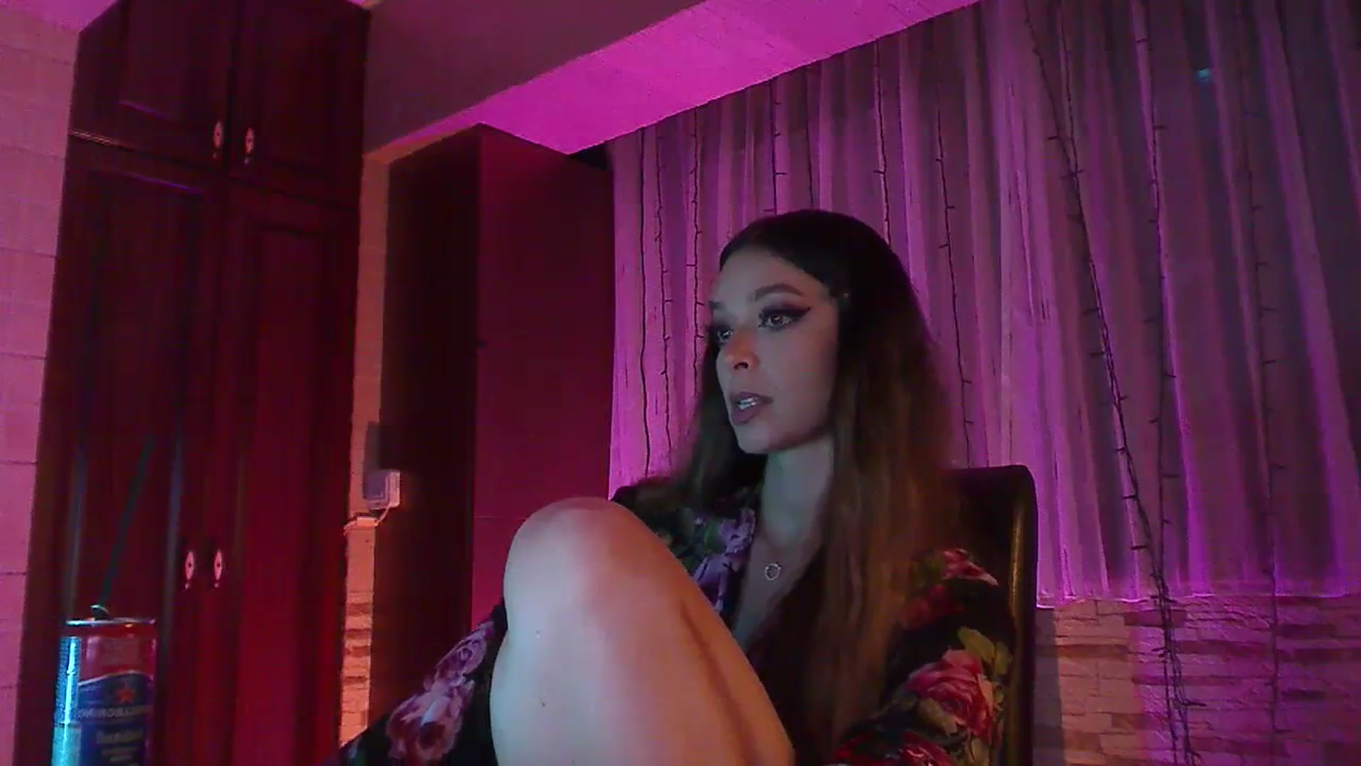 Gallery image thumbnail from No_bo_dy's myfreecams stream on, 07/06/2023, 02:01 image 10 of 20