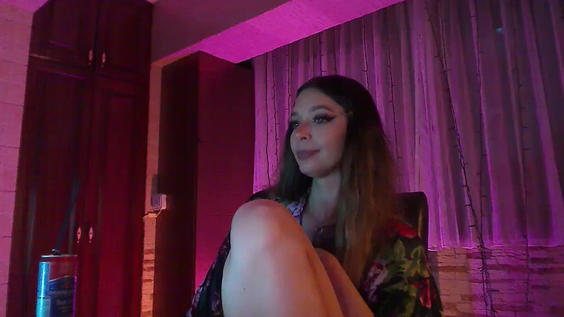 Gallery image thumbnail from No_bo_dy's myfreecams stream on, 07/06/2023, 02:01 image 1 of 20
