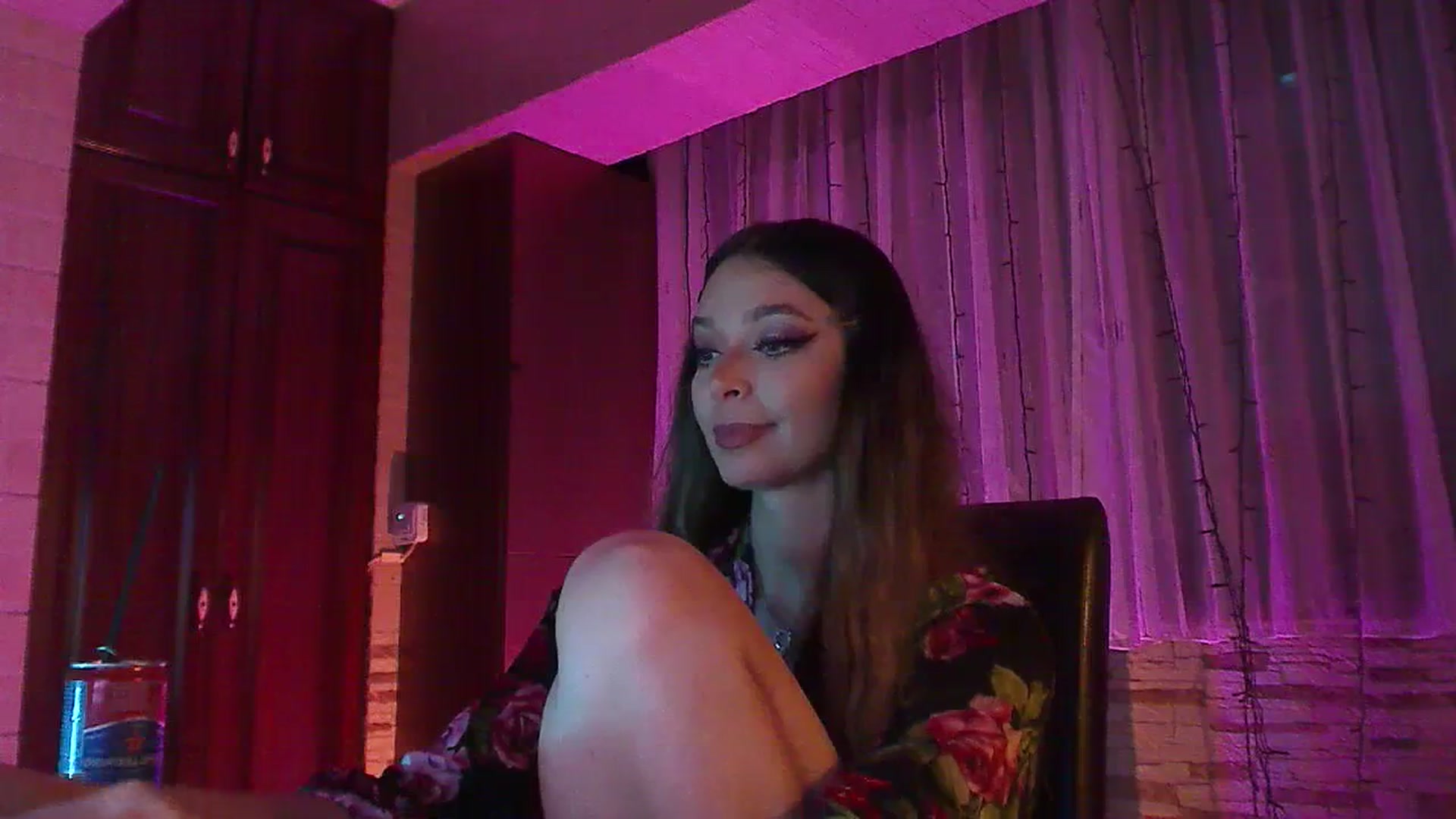 Gallery image thumbnail from No_bo_dy's myfreecams stream on, 07/06/2023, 02:01 image 9 of 20