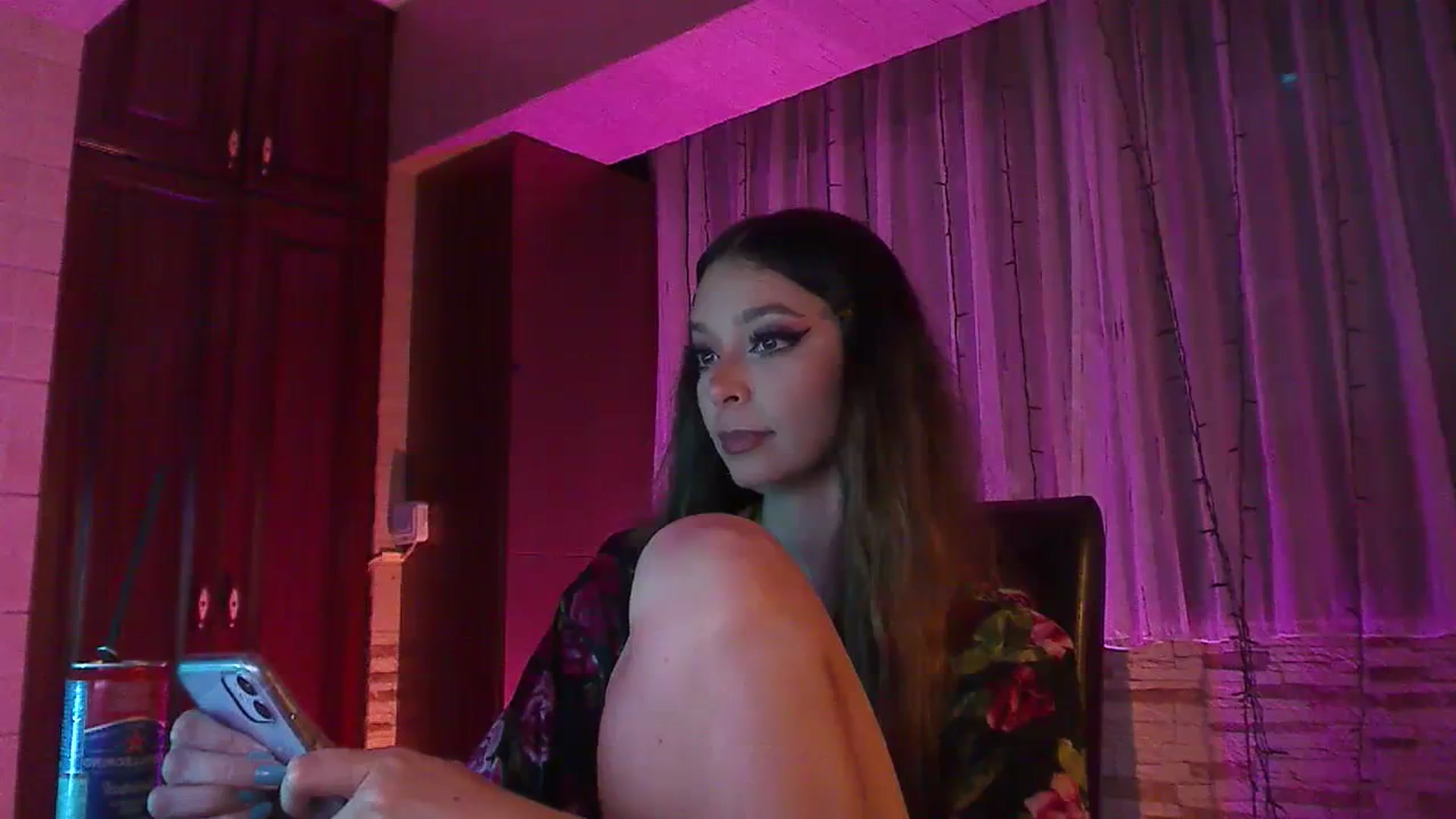 Gallery image thumbnail from No_bo_dy's myfreecams stream on, 07/06/2023, 02:01 image 6 of 20