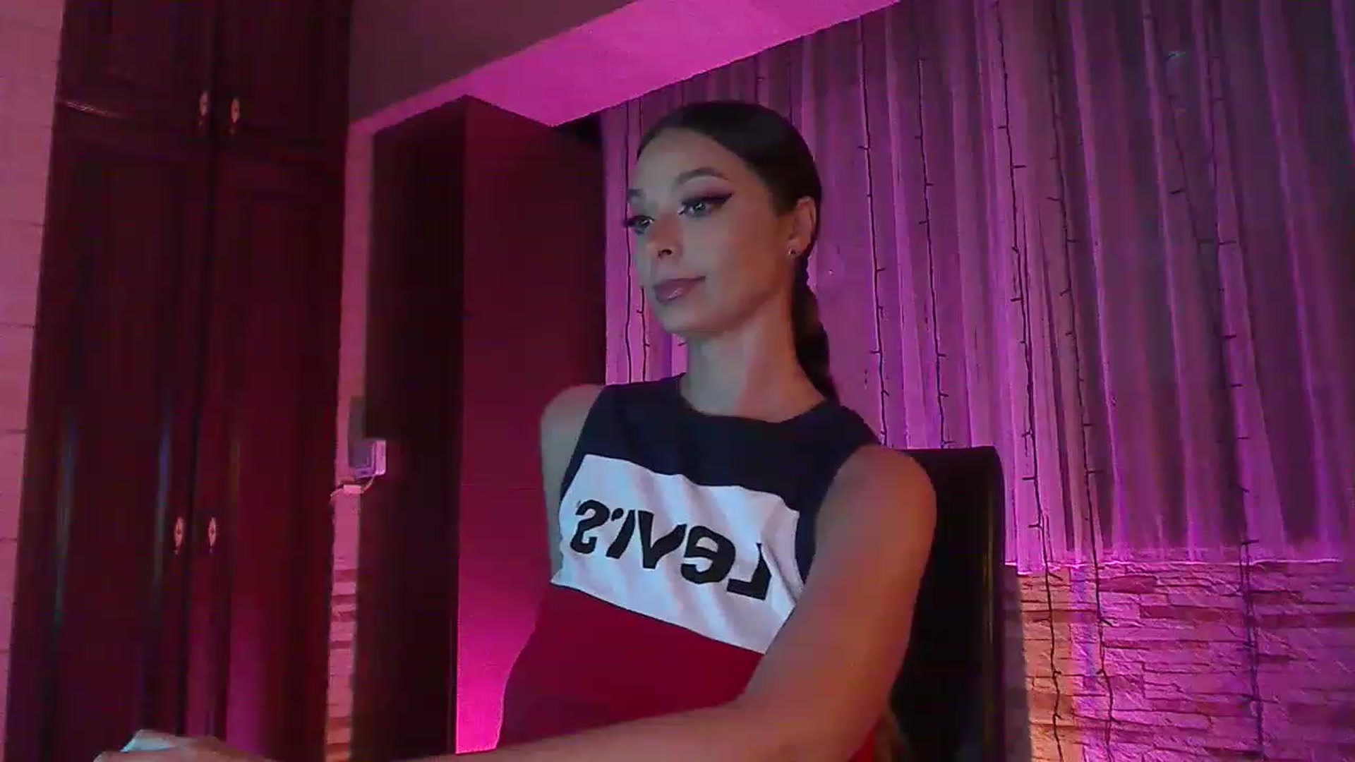 Gallery image thumbnail from No_bo_dy's myfreecams stream on, 07/09/2023, 23:24 image 9 of 20