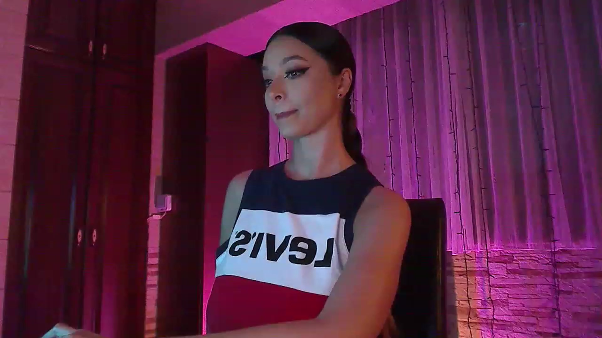 Gallery image thumbnail from No_bo_dy's myfreecams stream on, 07/09/2023, 23:24 image 6 of 20