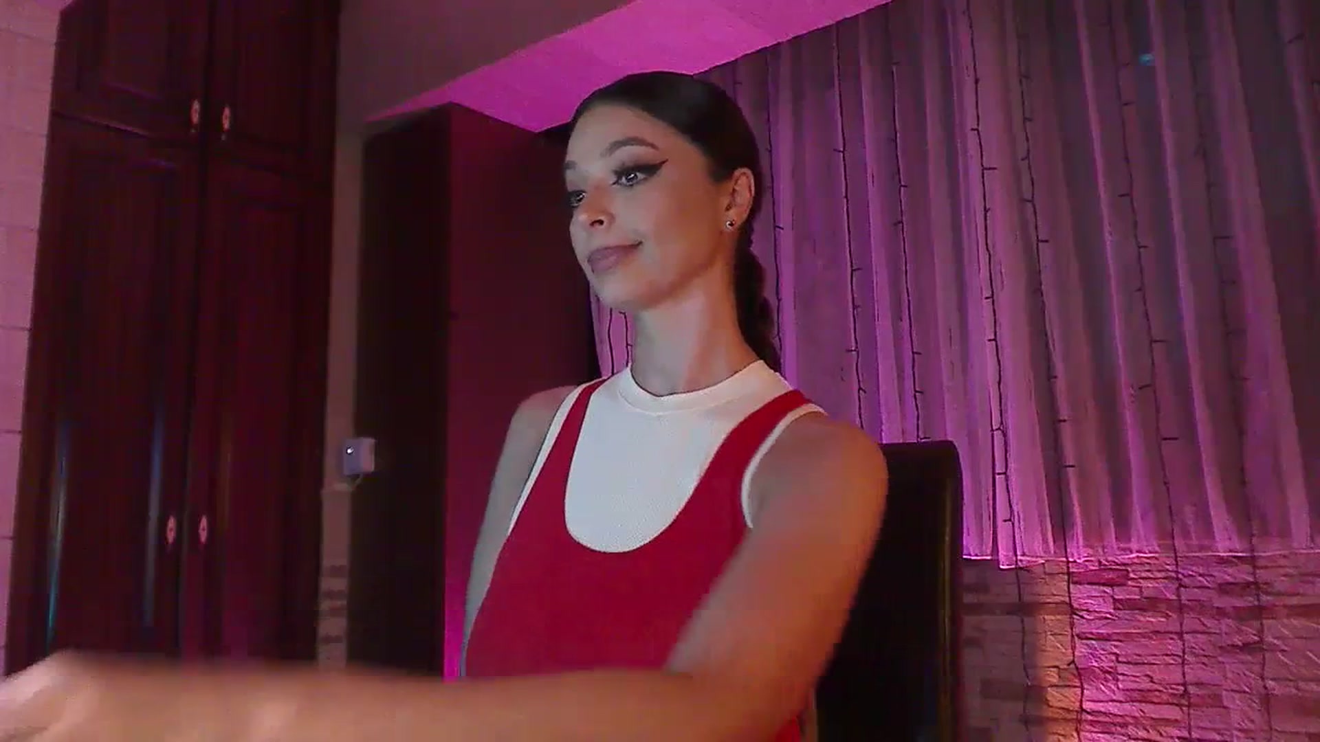 Gallery image thumbnail from No_bo_dy's myfreecams stream on, 07/12/2023, 23:39 image 8 of 20