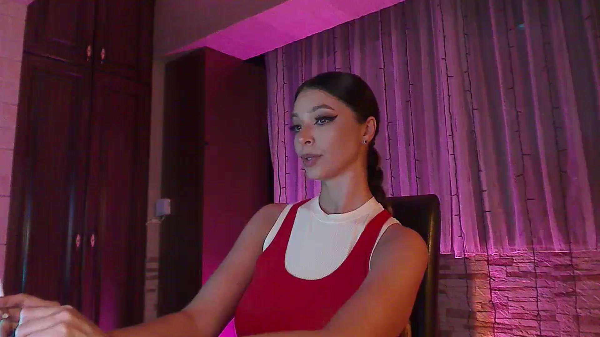 Gallery image thumbnail from No_bo_dy's myfreecams stream on, 07/13/2023, 24:27 image 2 of 20