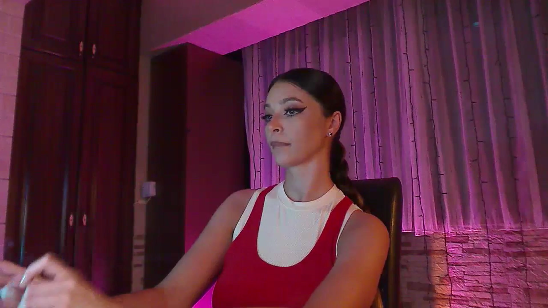 Gallery image thumbnail from No_bo_dy's myfreecams stream on, 07/13/2023, 24:27 image 3 of 20