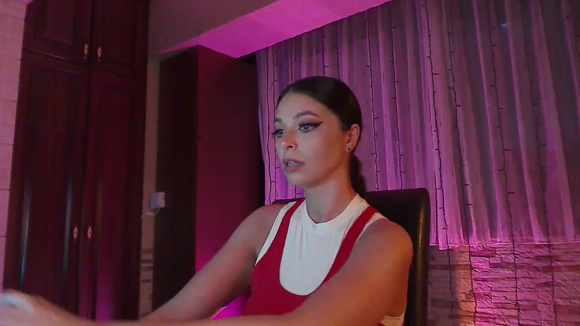 Gallery image thumbnail from No_bo_dy's myfreecams stream on, 07/13/2023, 01:37 image 14 of 20
